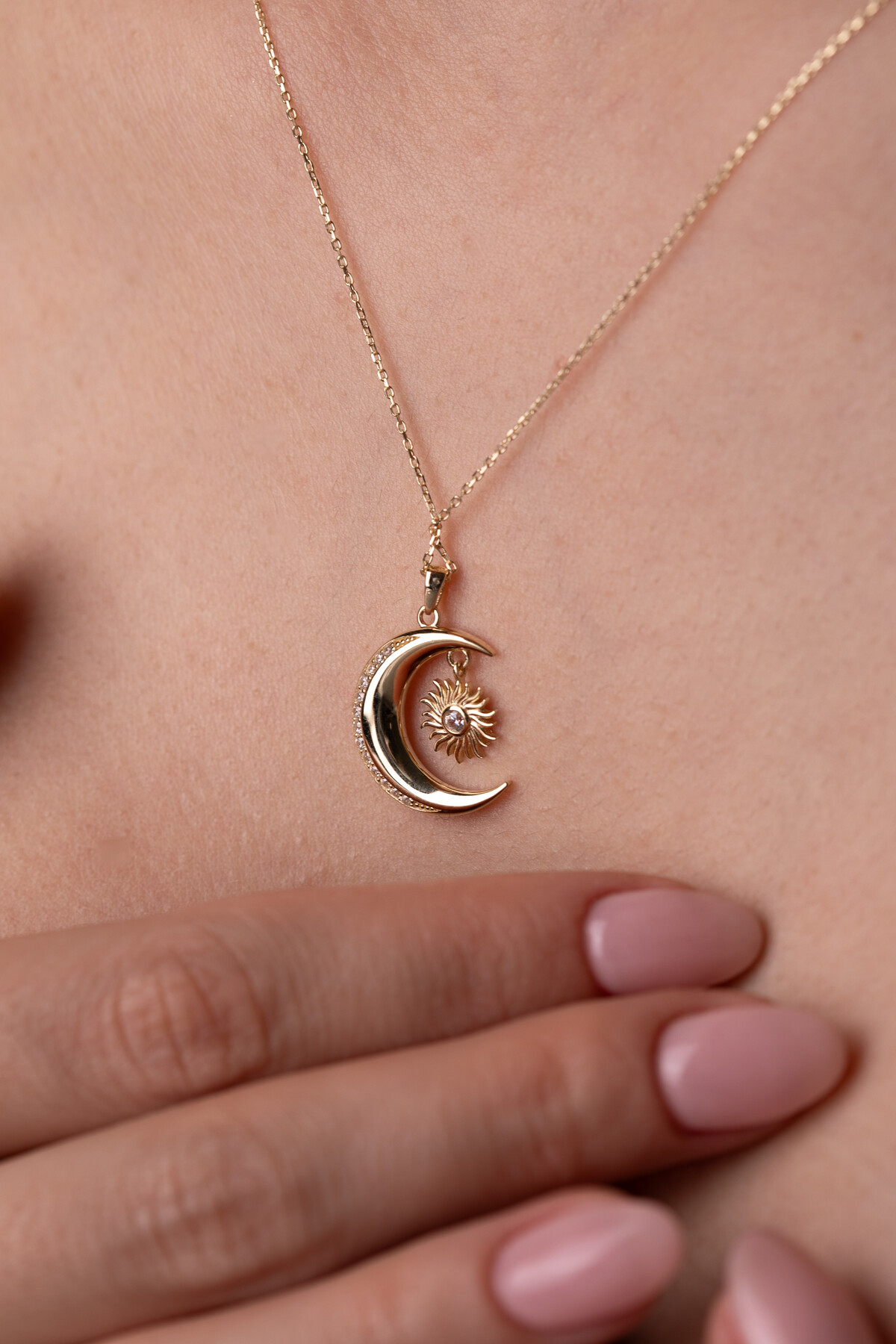 14 Ayar Altın Ay Güneş Kolye