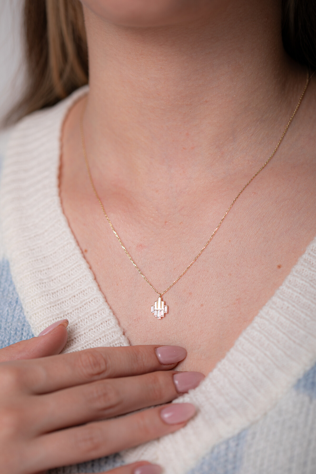 14 Ayar Altın Baget Kolye