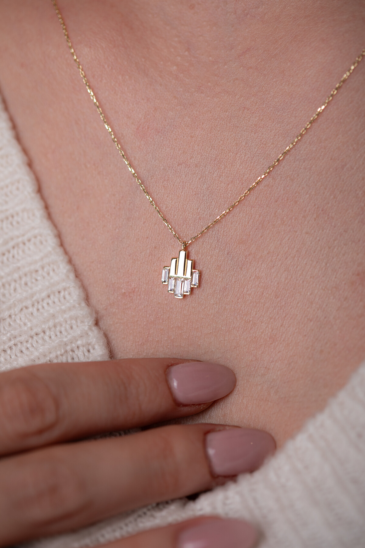 14 Ayar Altın Baget Kolye