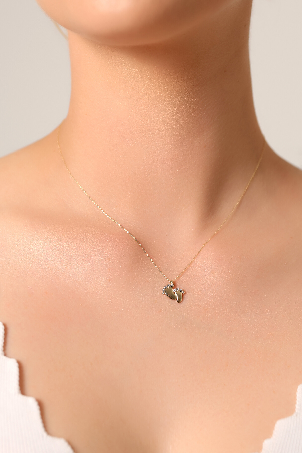 14 Ayar Altın Bebek Ayak Kolye