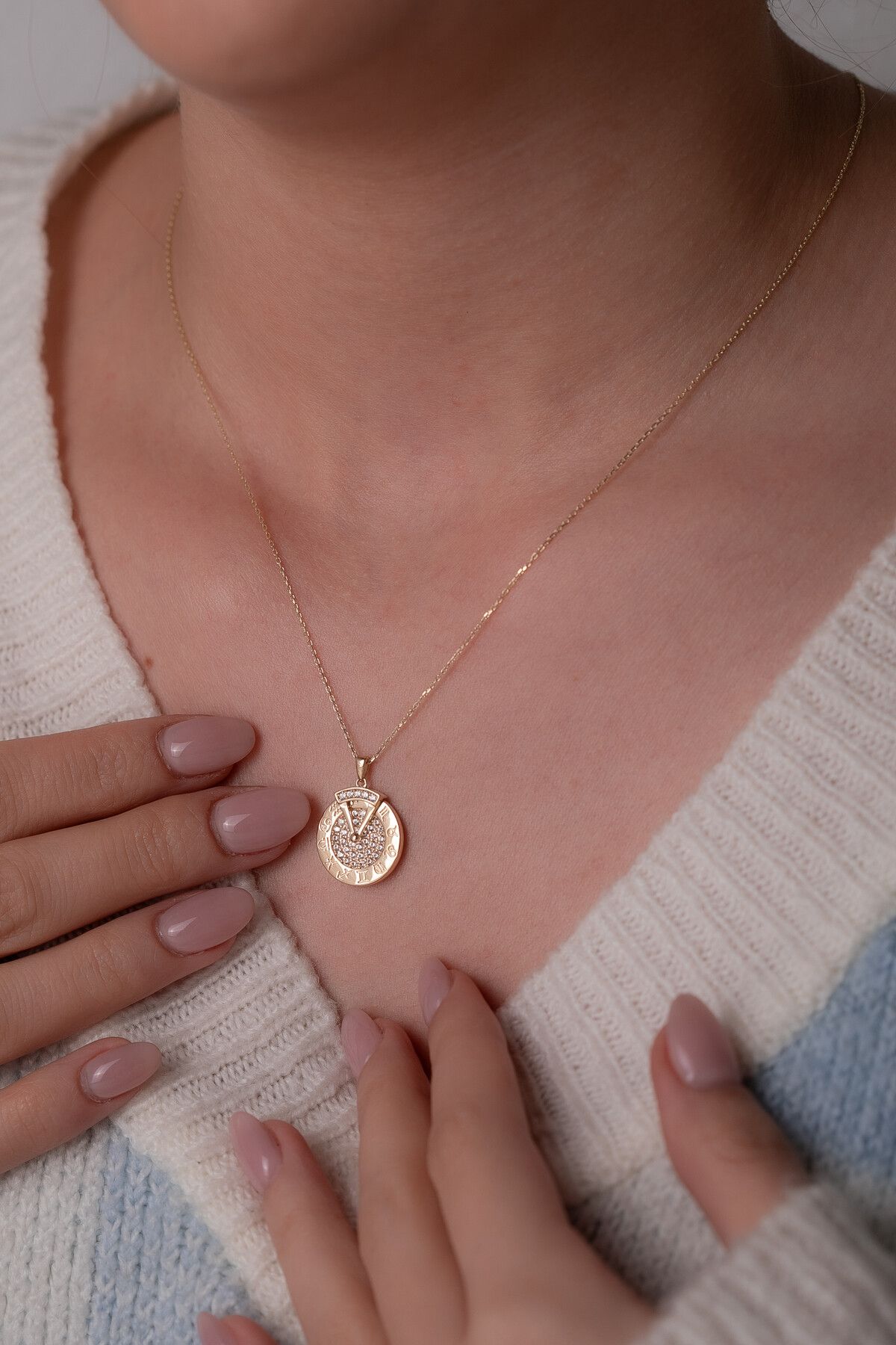 14 Ayar Altın Burç Kolye