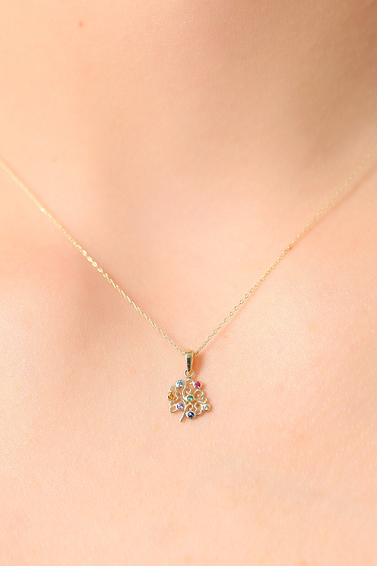 14 Ayar Altın Çiçek Kolye