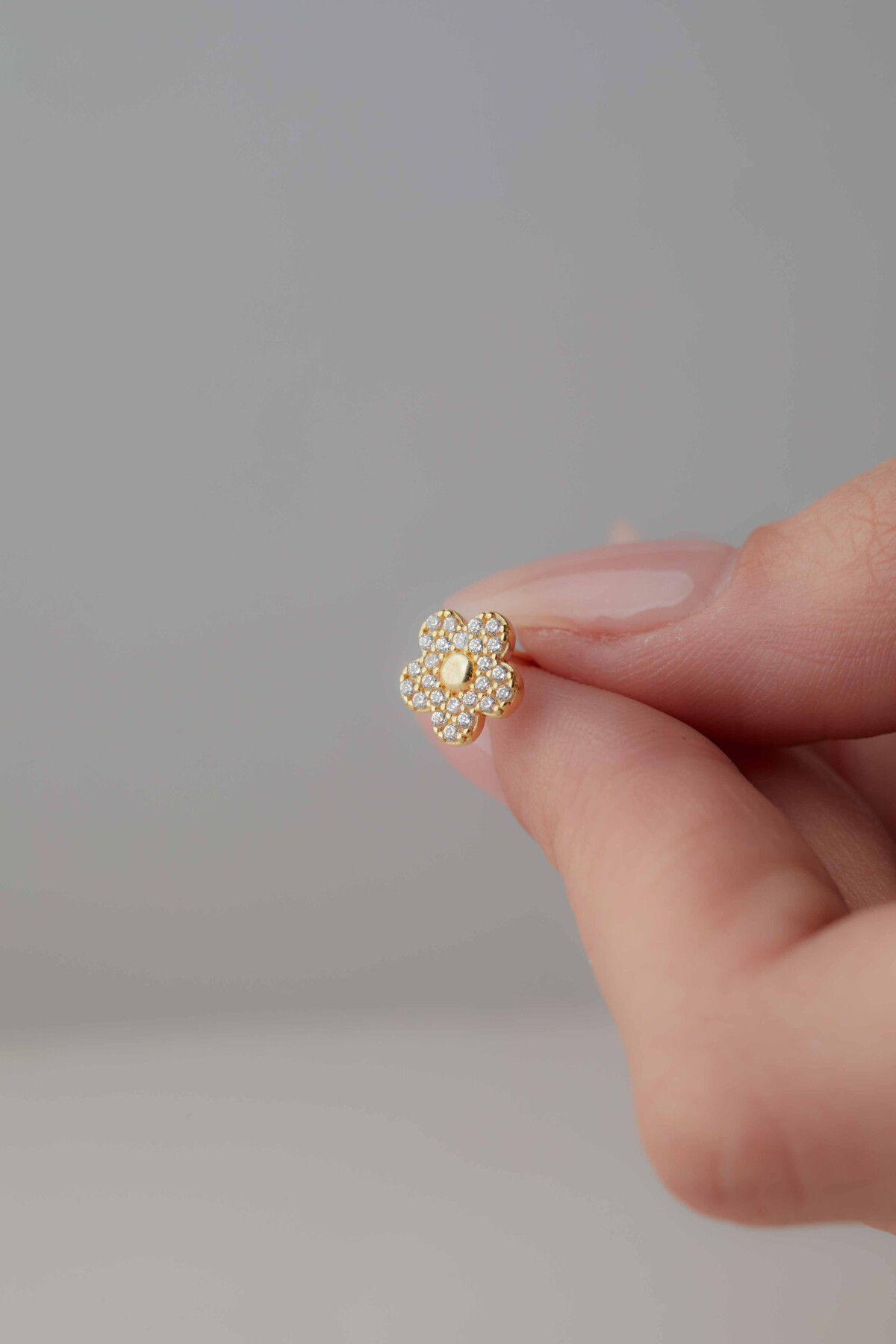 14 Ayar Altın Çiçek Küpe