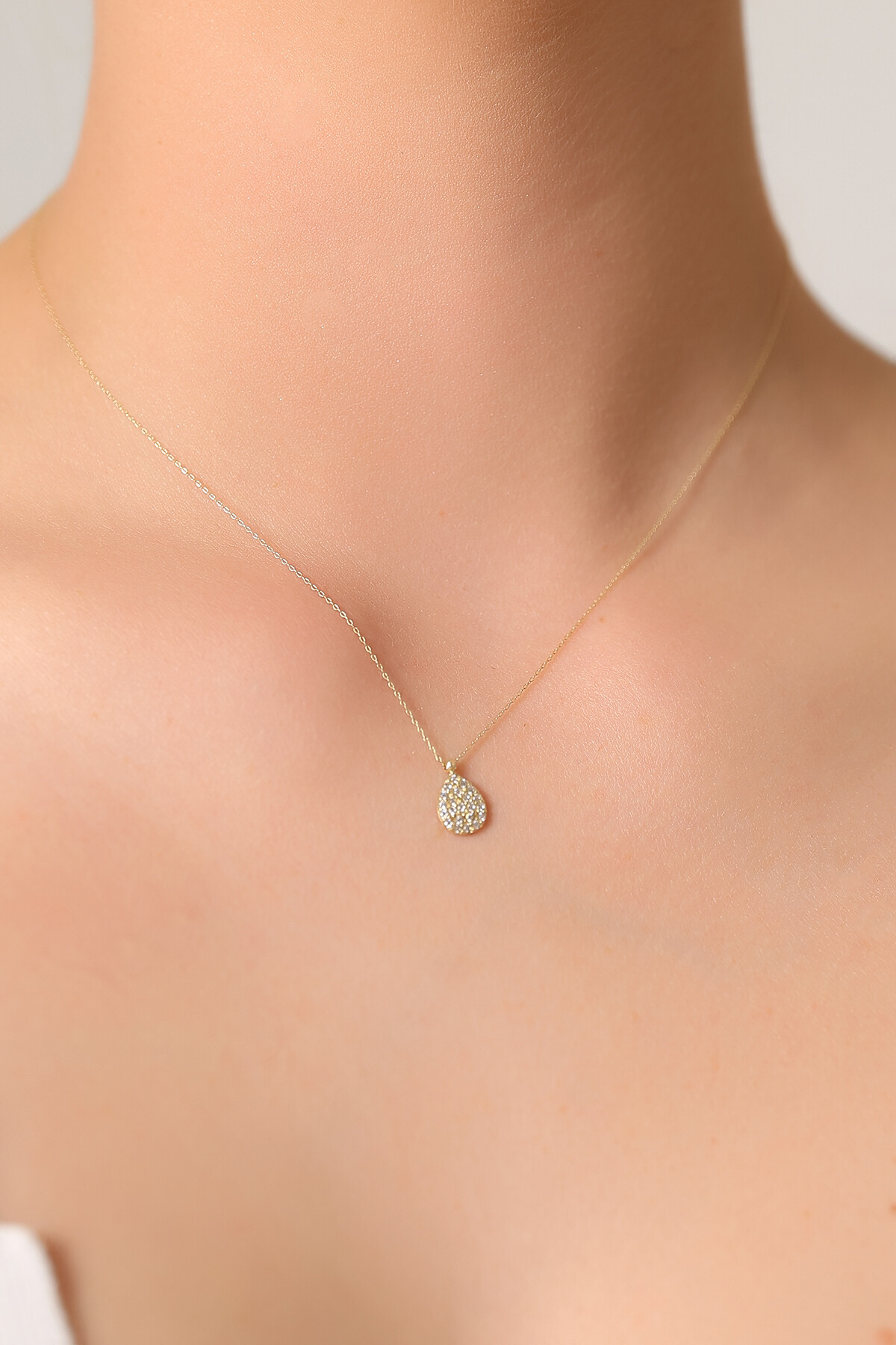 14 Ayar Altın Damla Kolye