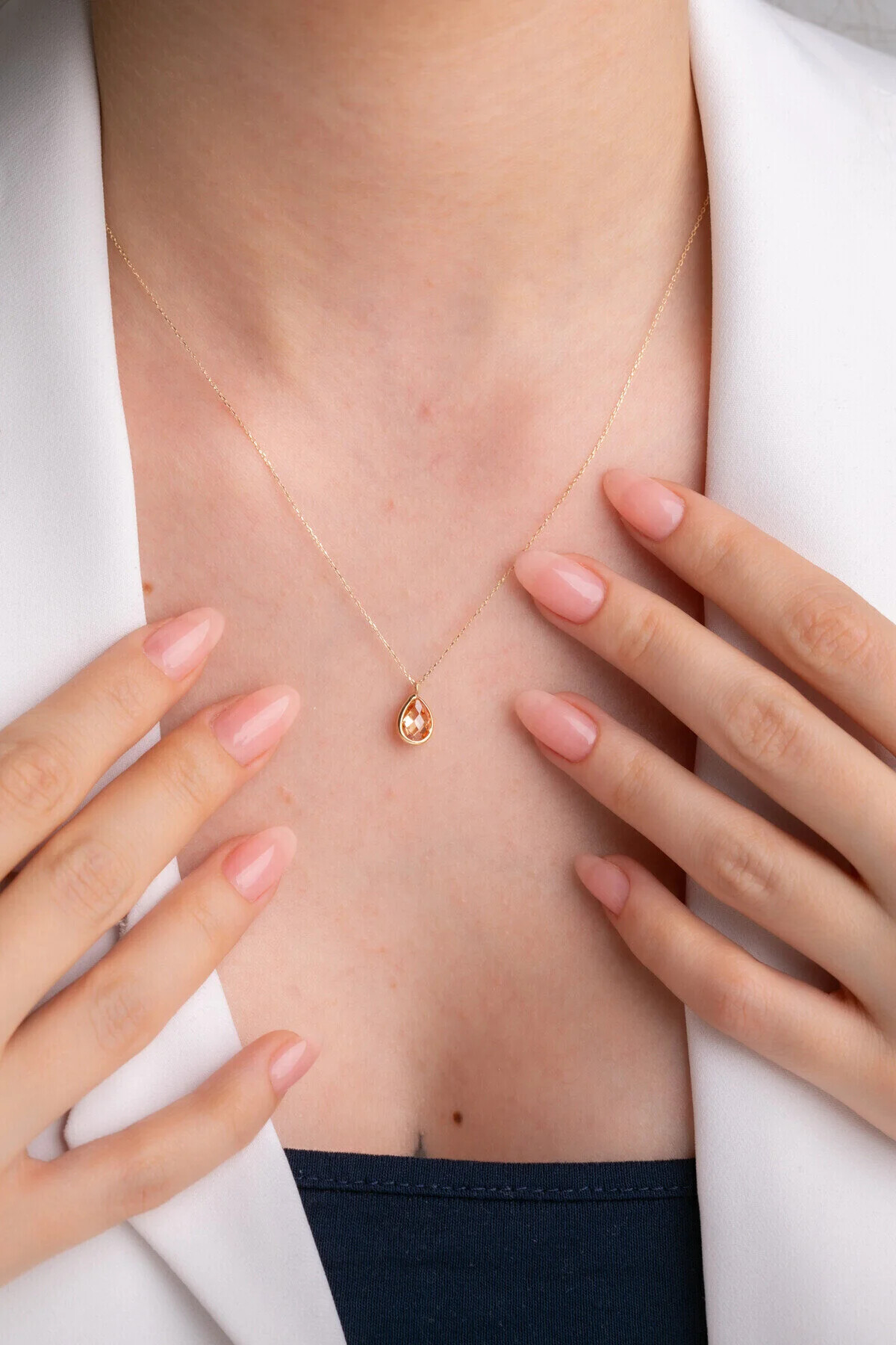 14 Ayar Altın Damla Taş Yeşil Kolye