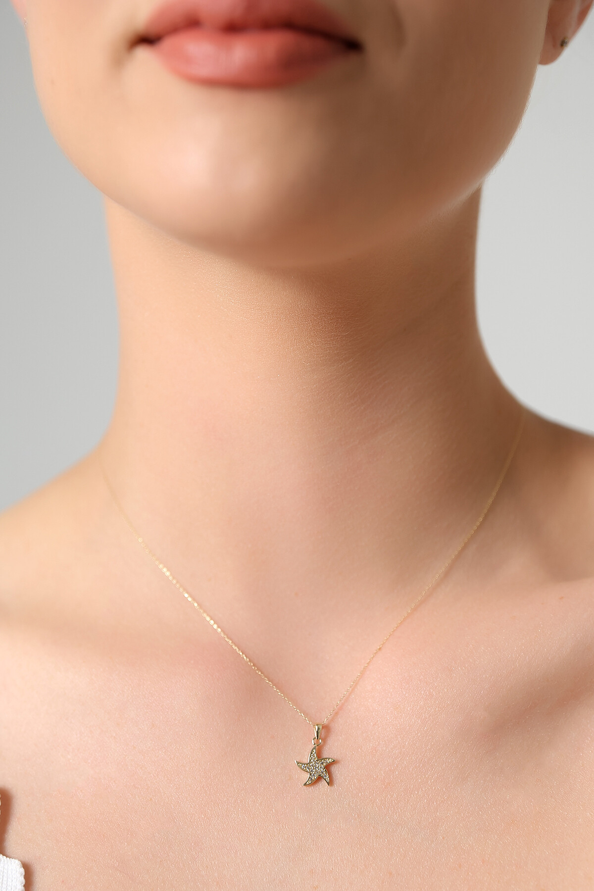 14 Ayar Altın Deniz Yıldızı Kolye