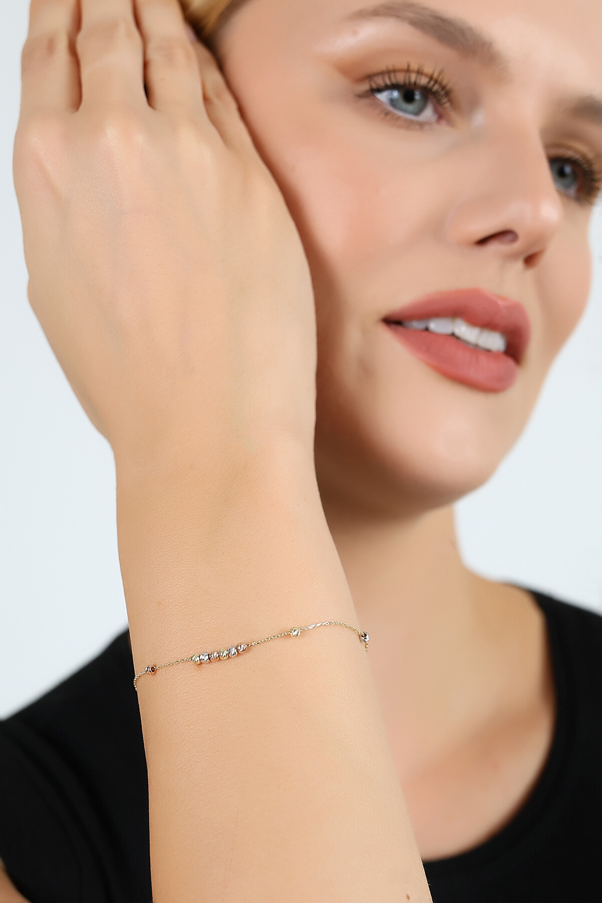 14 Ayar Altın Dorika Tasarım Bileklik