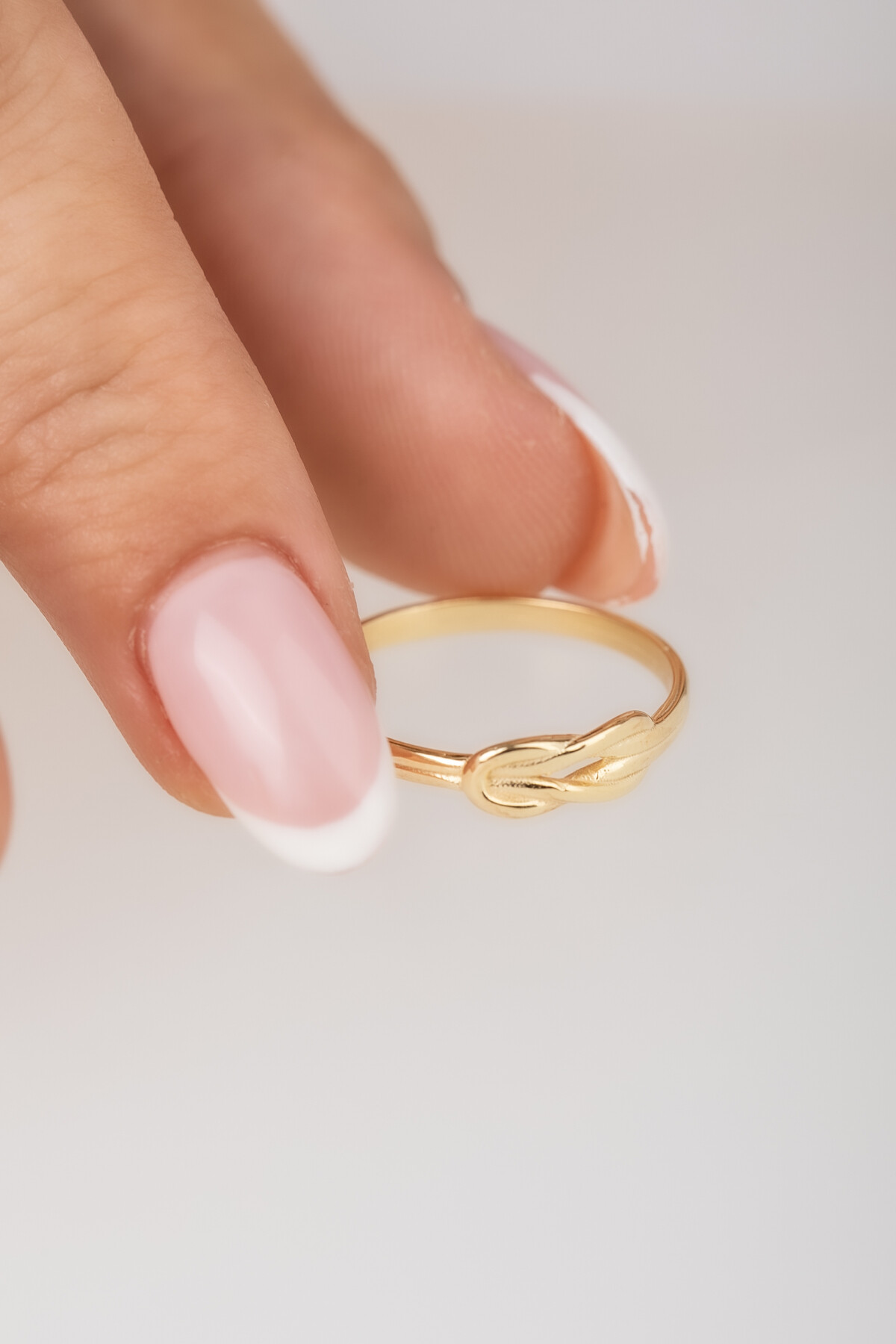 14 Ayar Altın Düğüm Yüzük