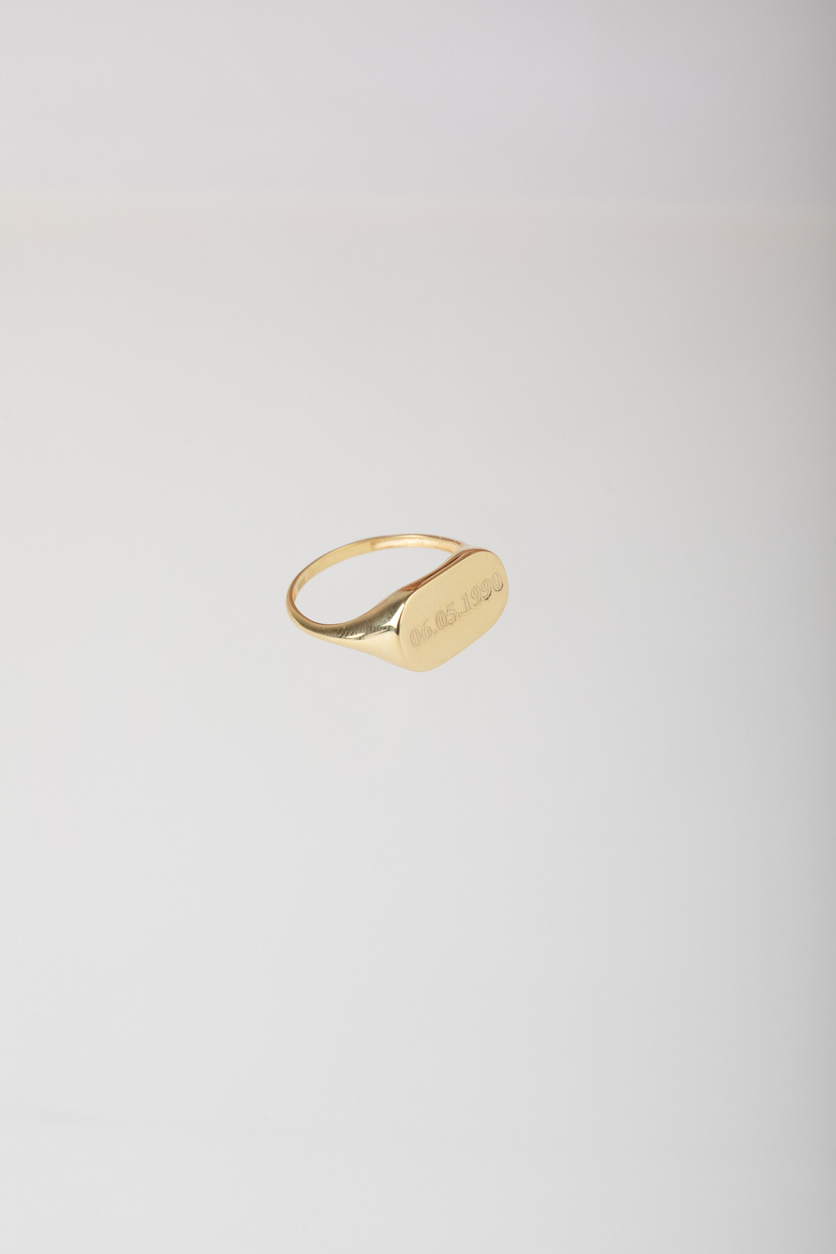 14 Ayar Altın Elips Yüzük