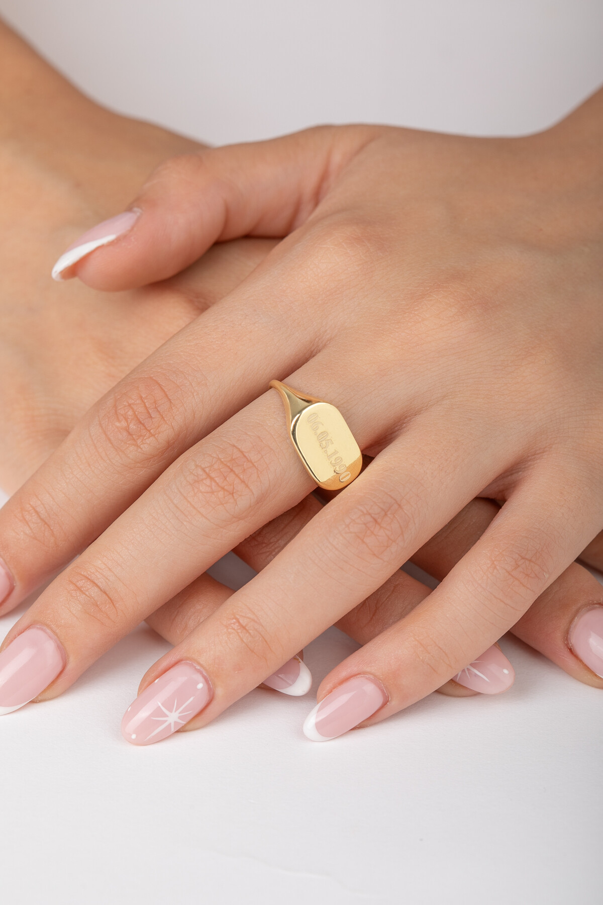 14 Ayar Altın Elips Yüzük