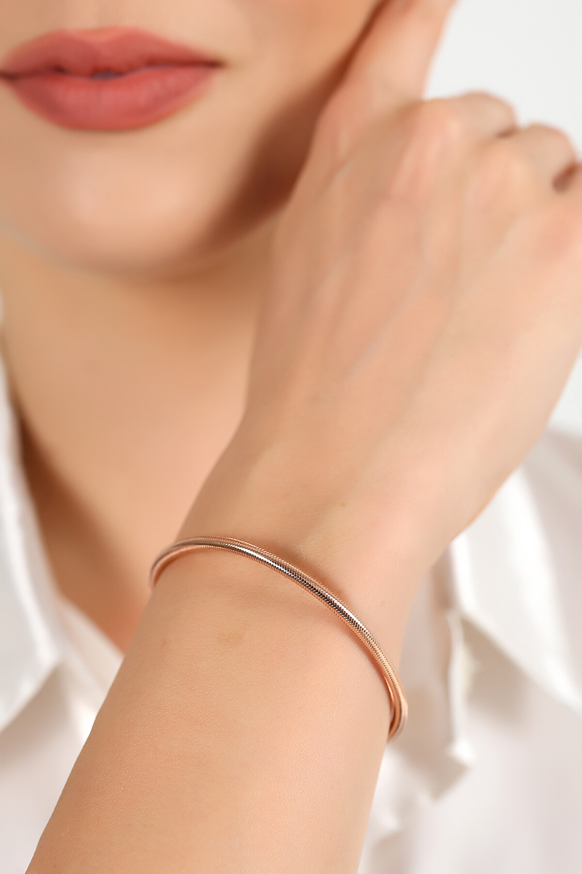 14 Ayar Altın Esnek Rose Bileklik