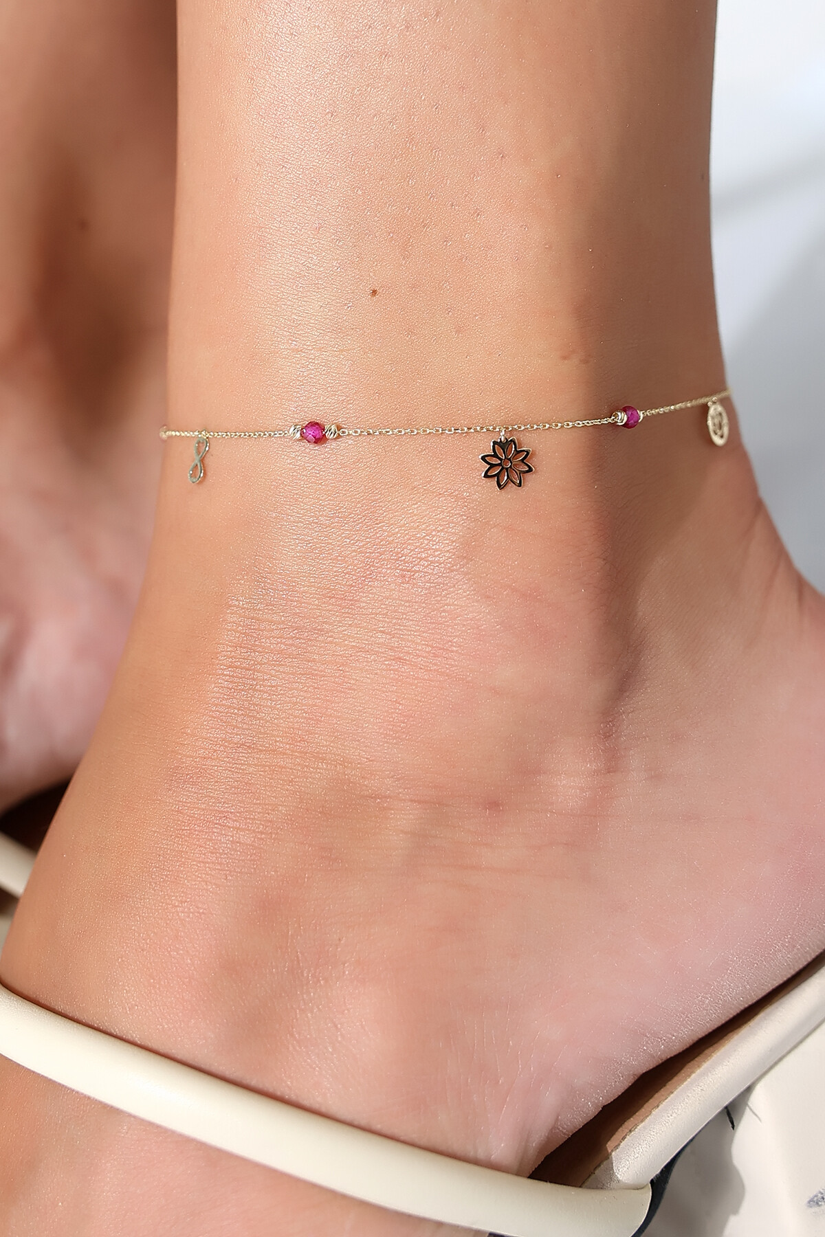 14 Ayar Altın Figürlü Pembe Taşlı Halhal