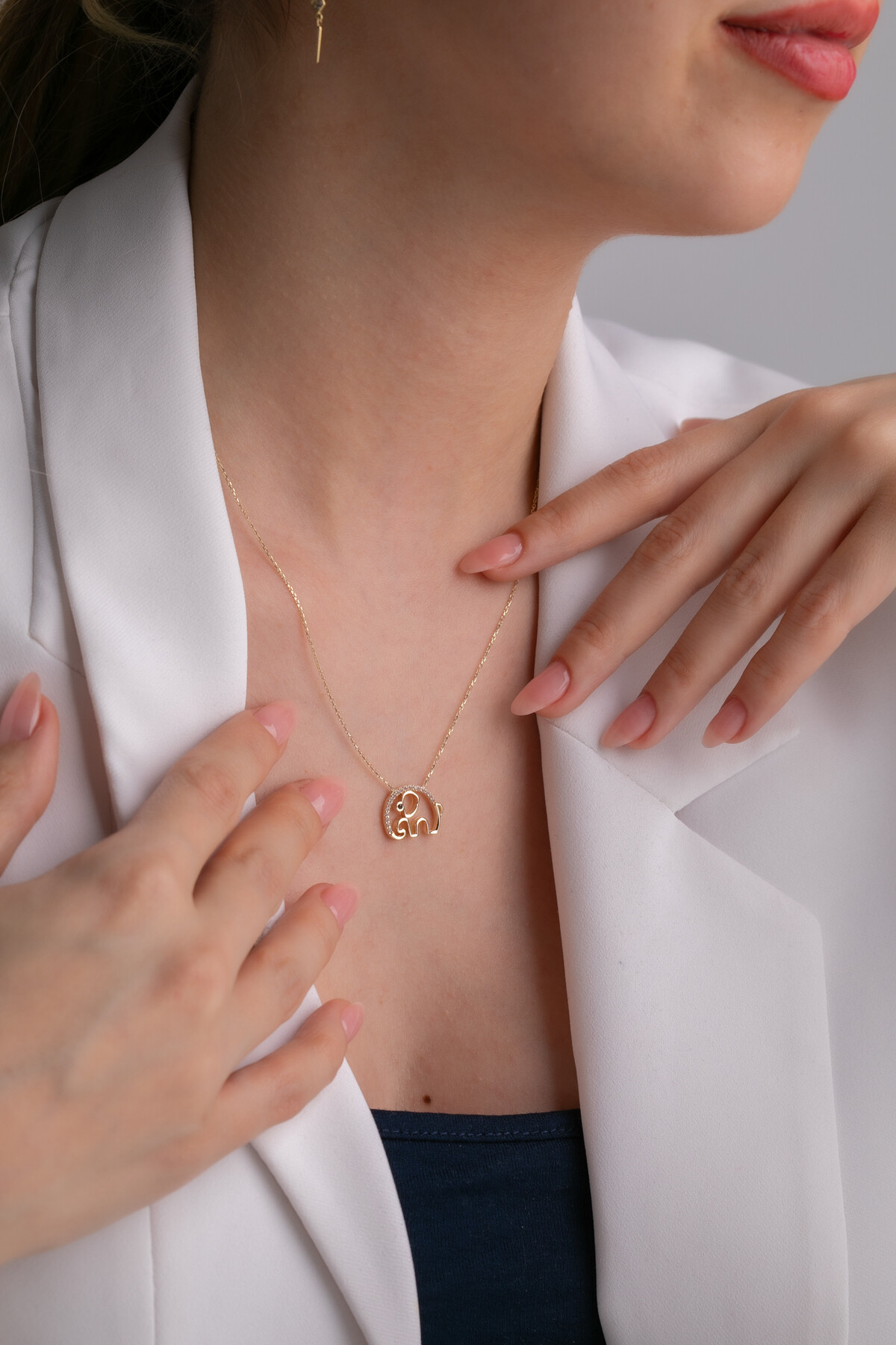 14 Ayar Altın Fil Kolye