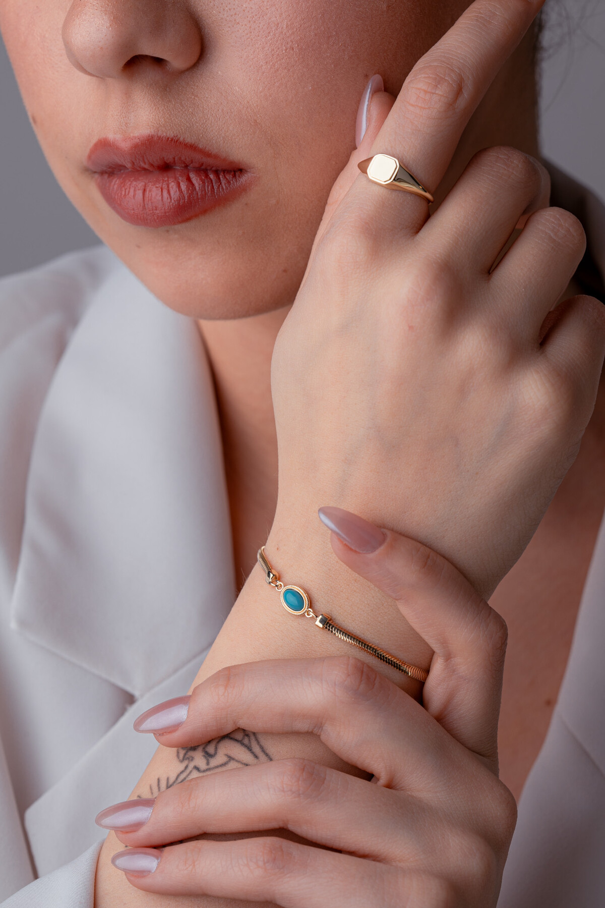 14 Ayar Altın Firuze Taşlı Balıksırtı Bileklik