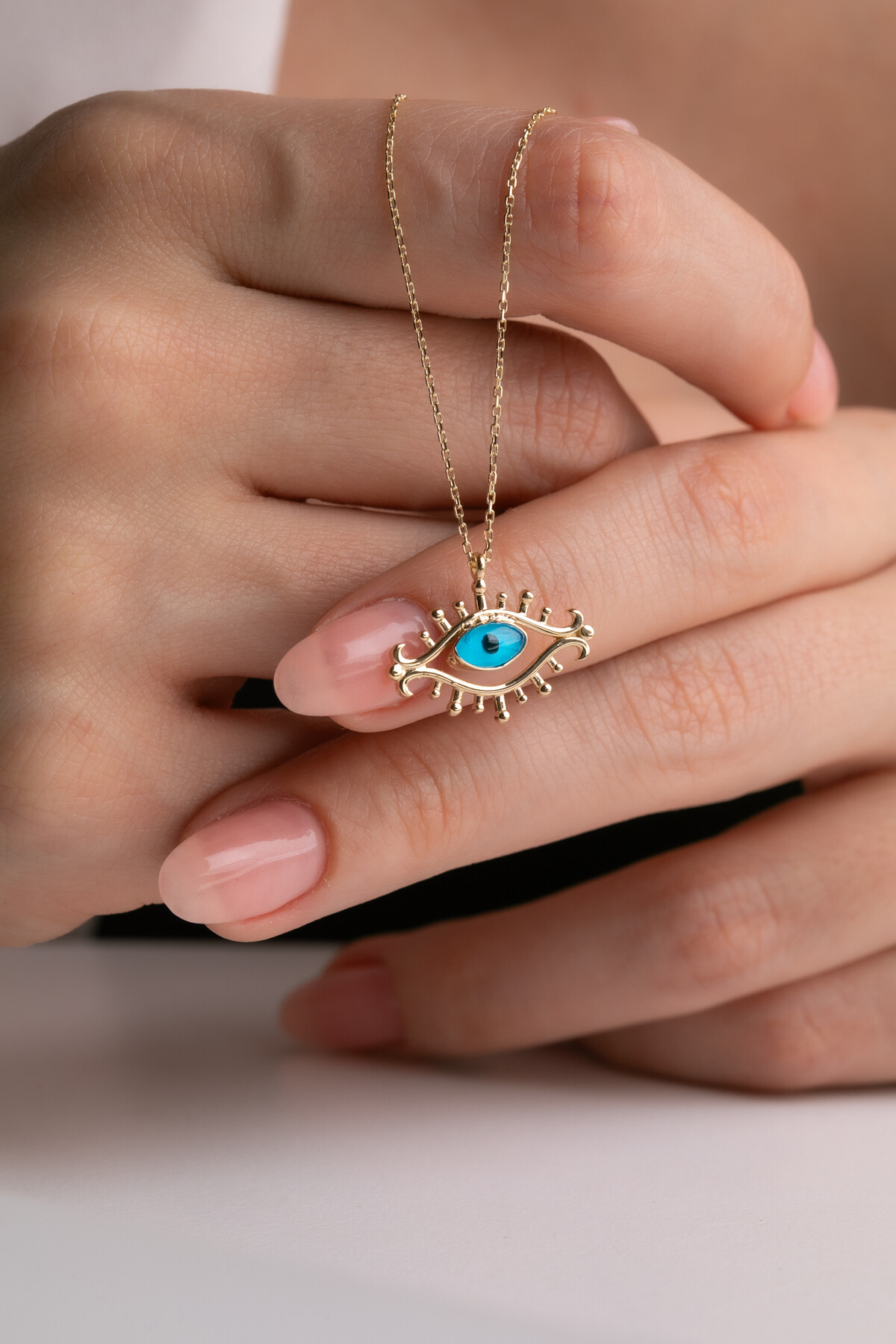 14 Ayar Altın Göz Kolye