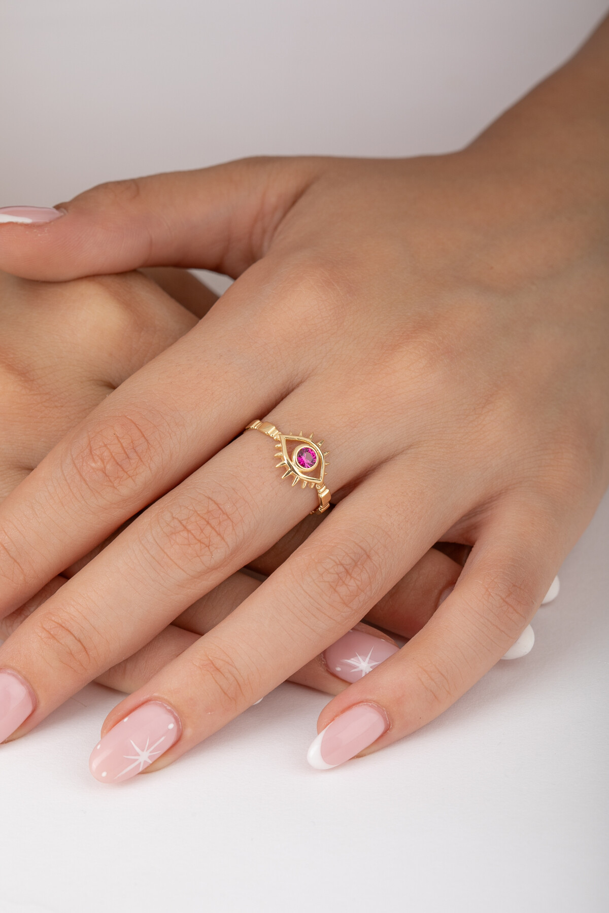 14 Ayar Altın Göz Yüzük