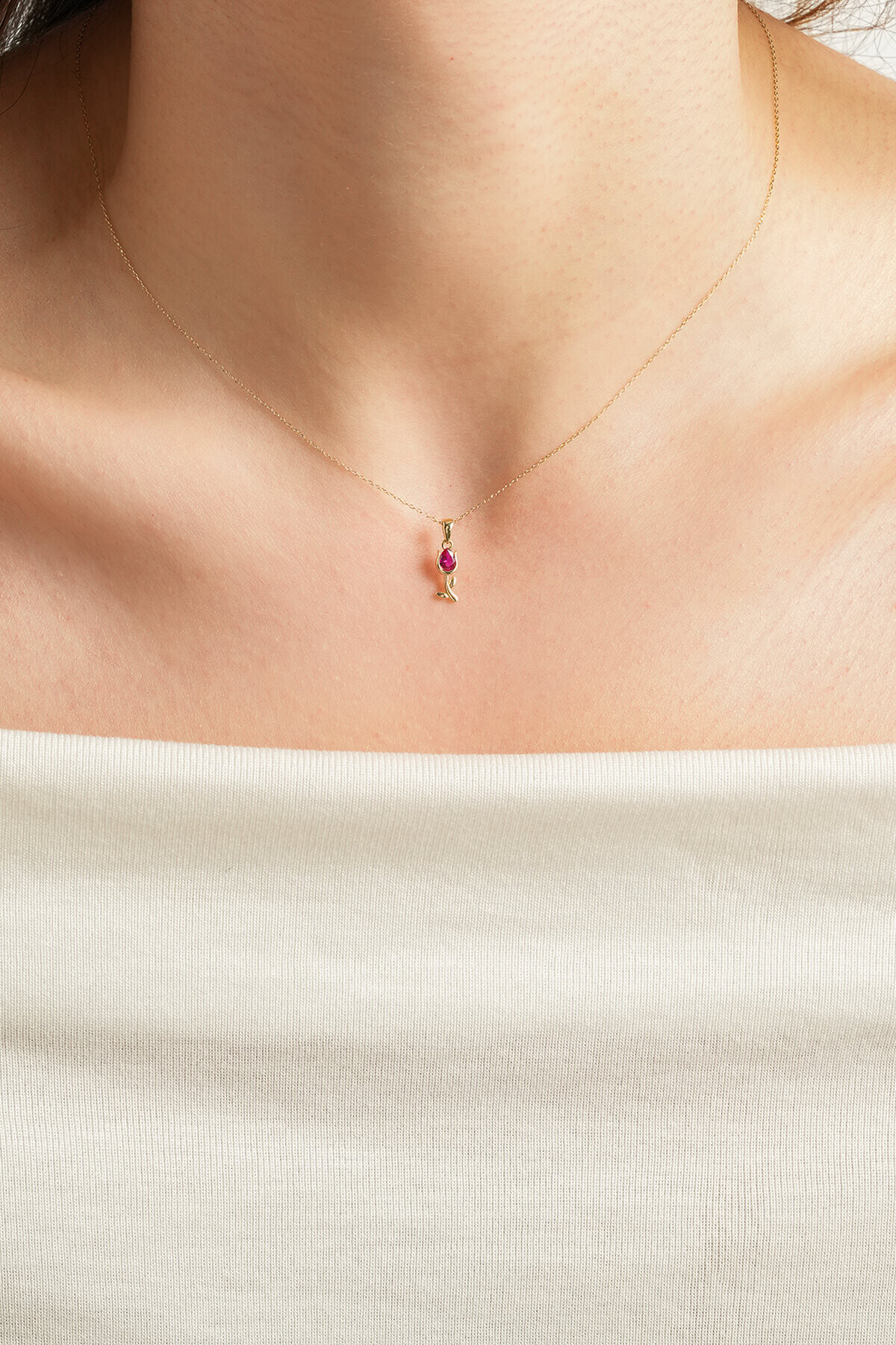 14 Ayar Altın Gül Kolye