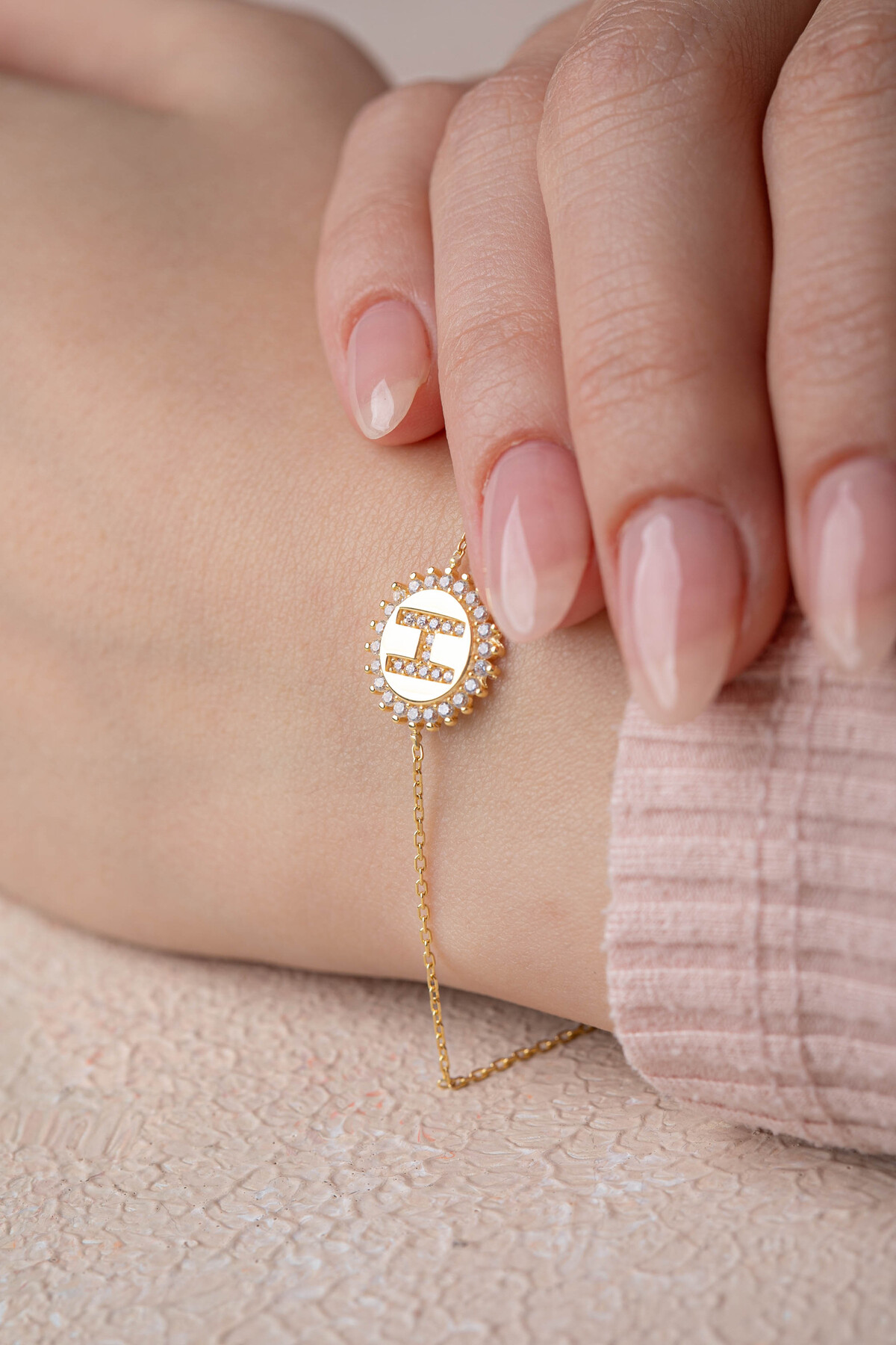 14 Ayar Altın Harf Bileklik