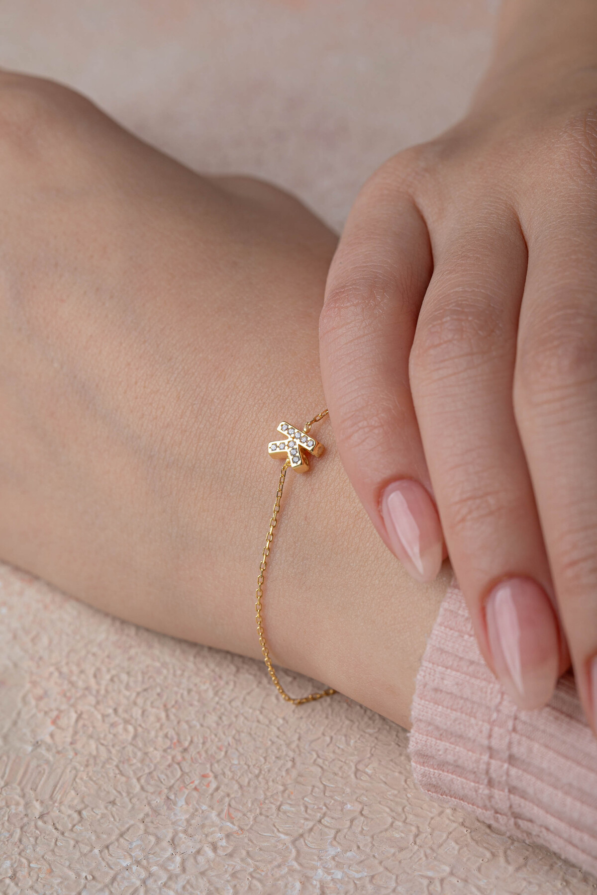 14 Ayar Altın Harf Bileklik