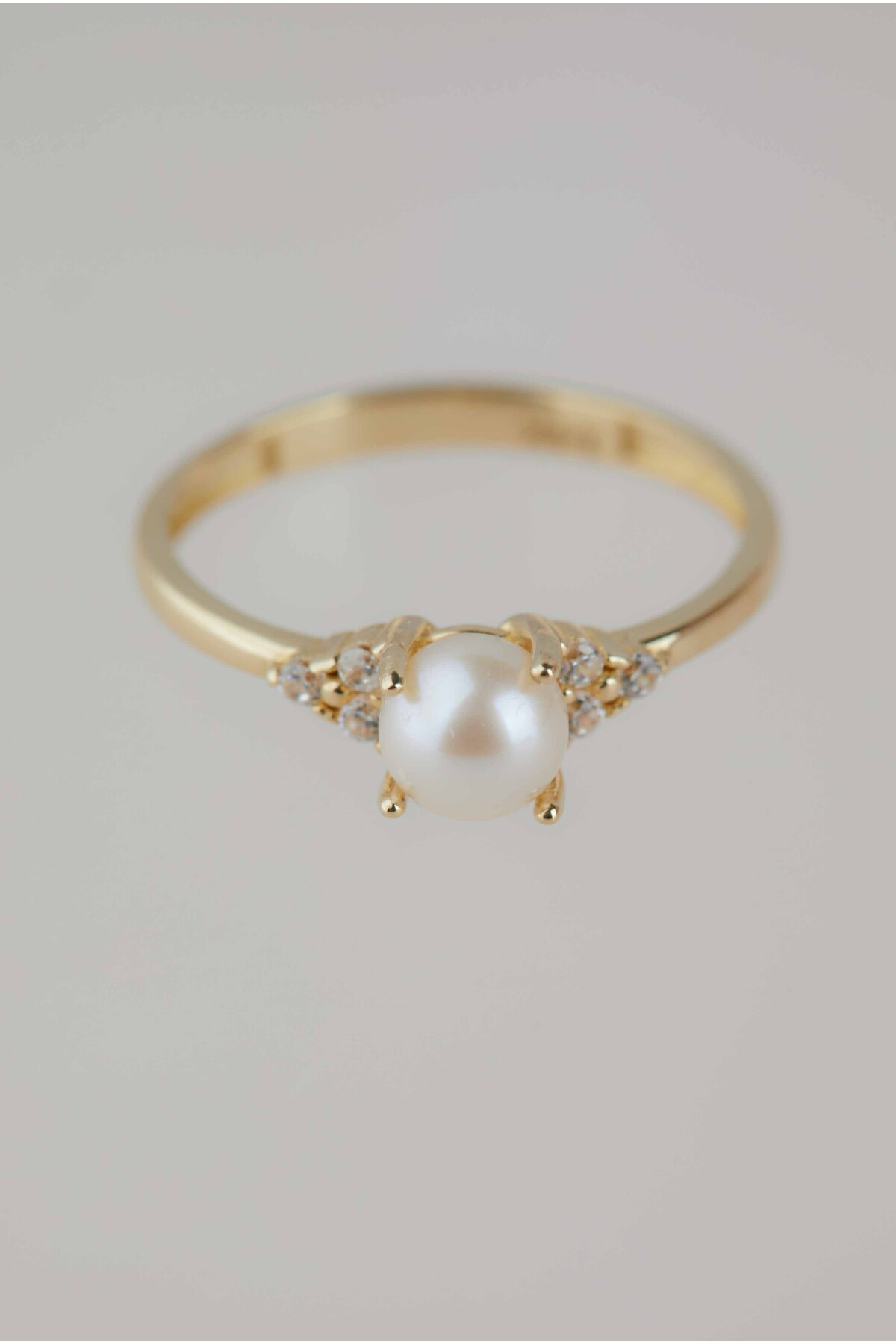 14 Ayar Altın İnci Yüzük
