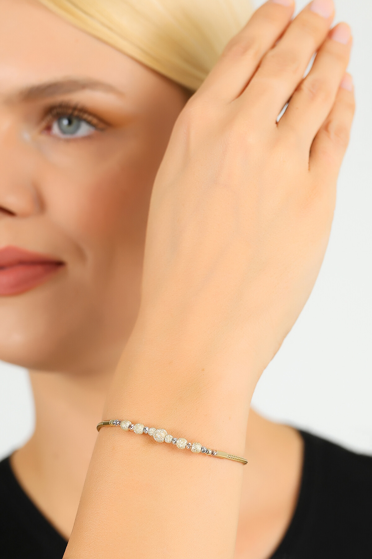 14 Ayar Altın Işık Küre Bileklik