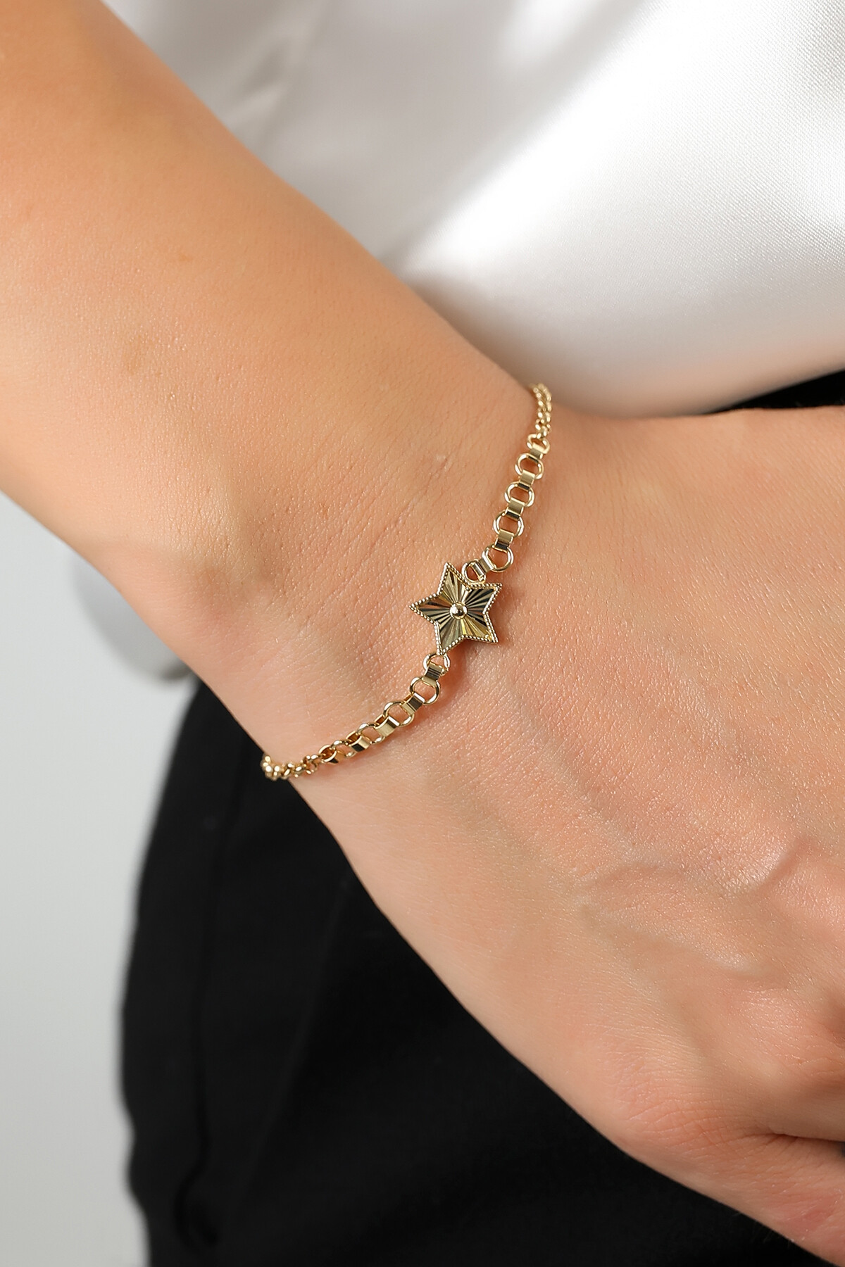 14 Ayar Altın Kalemli Yıldız Bileklik