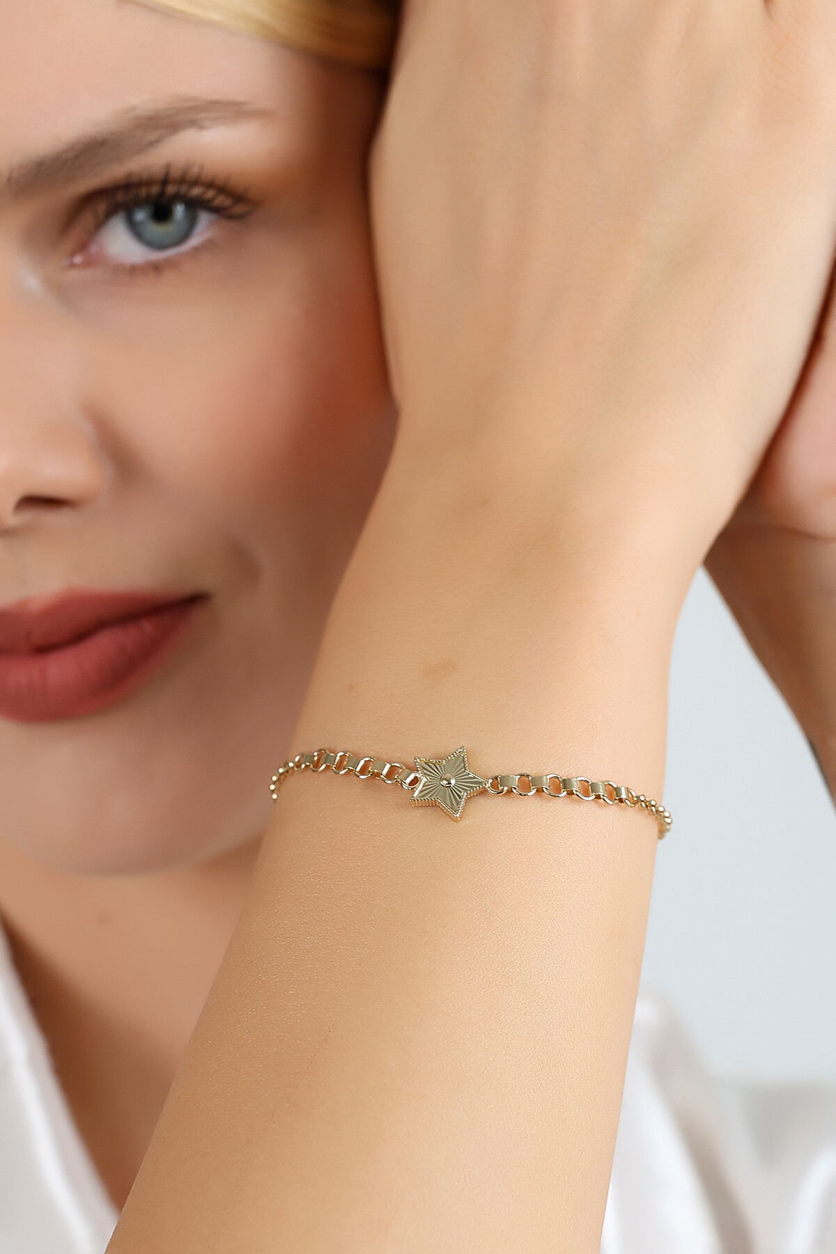 14 Ayar Altın Kalemli Yıldız Bileklik