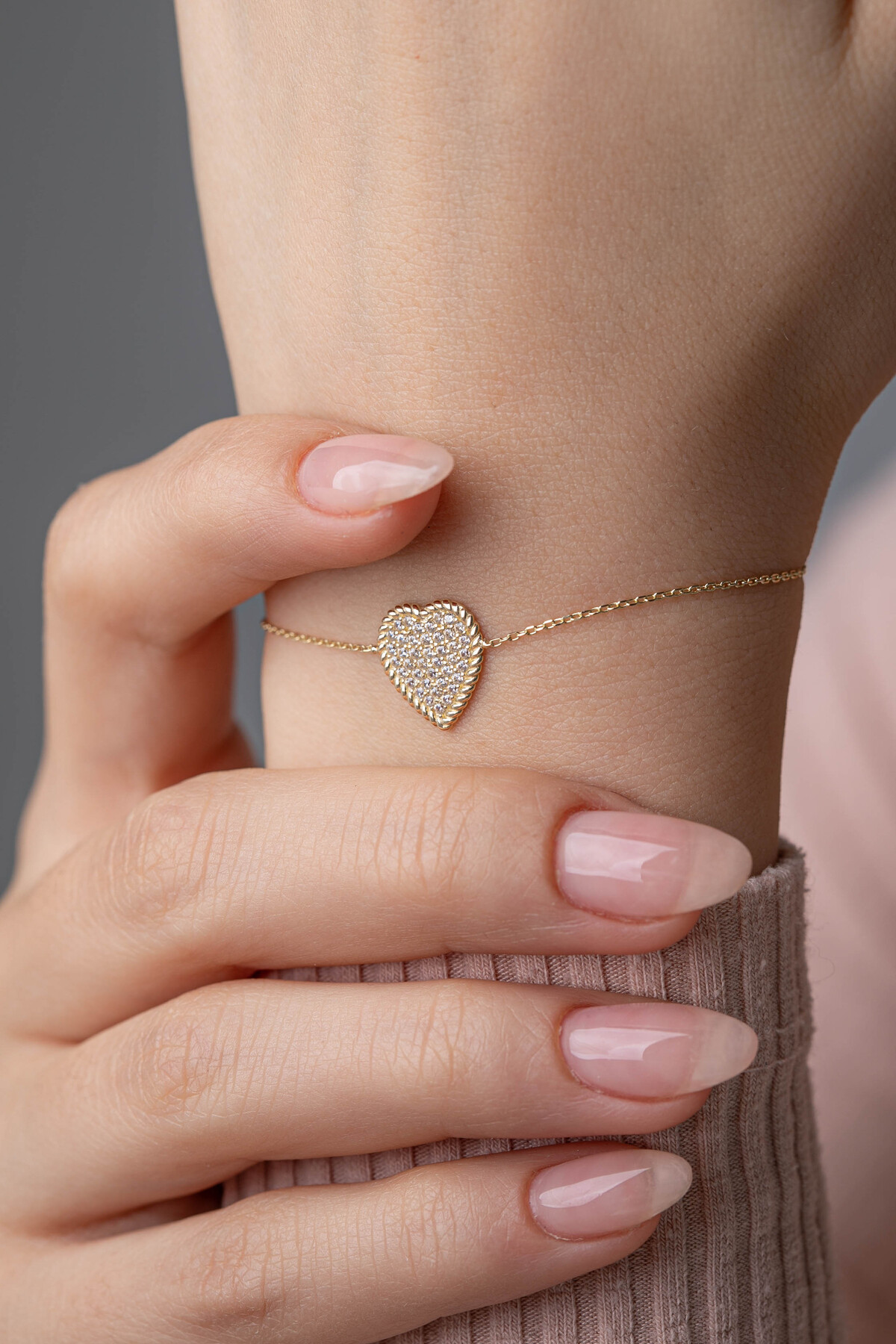 14 Ayar Altın Kalp Bileklik