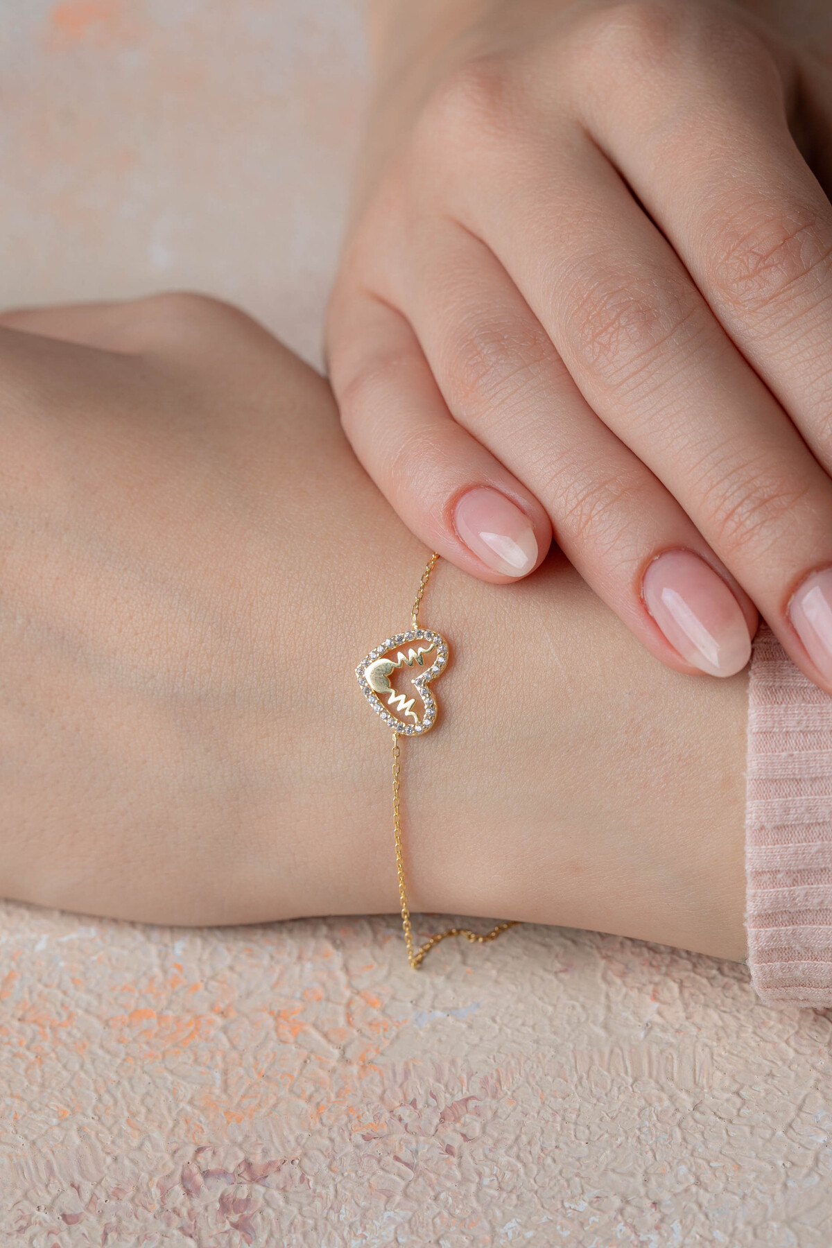 14 Ayar Altın Kalp Bileklik