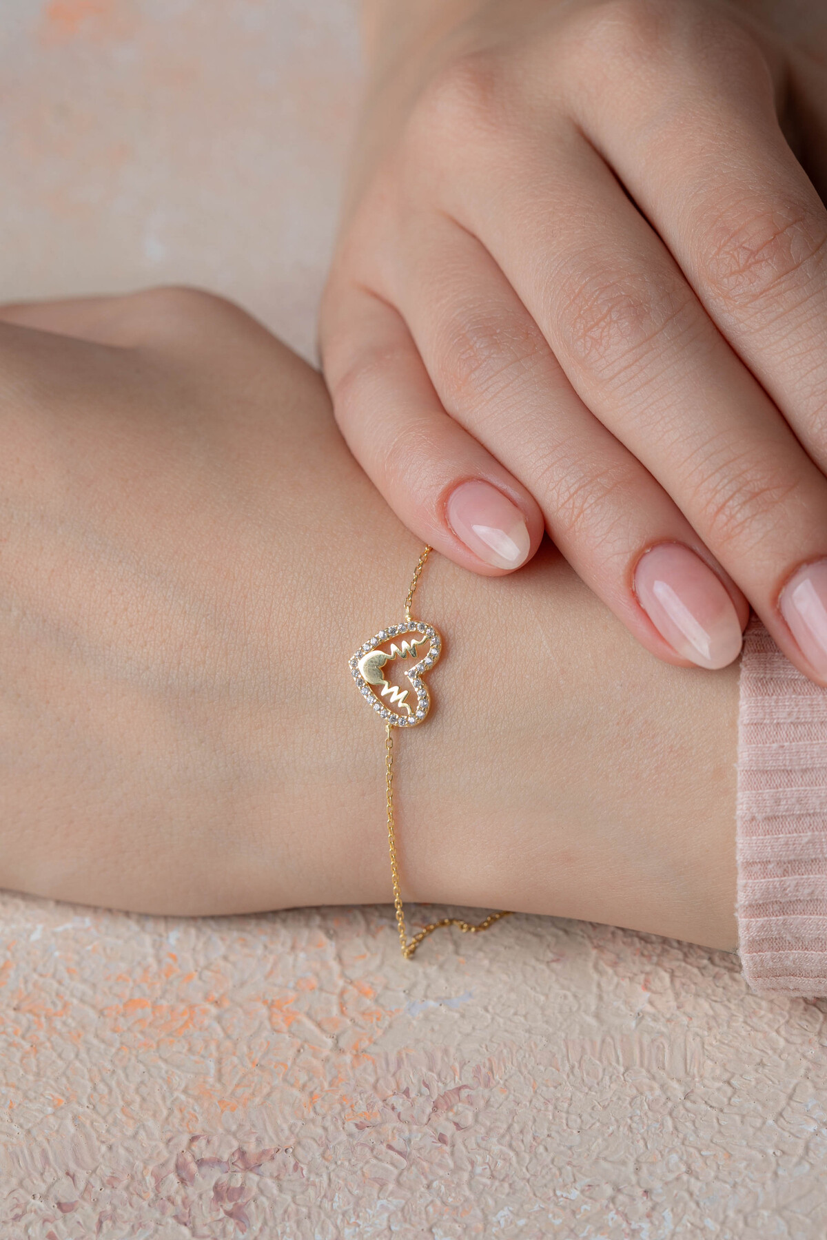 14 Ayar Altın Kalp Bileklik