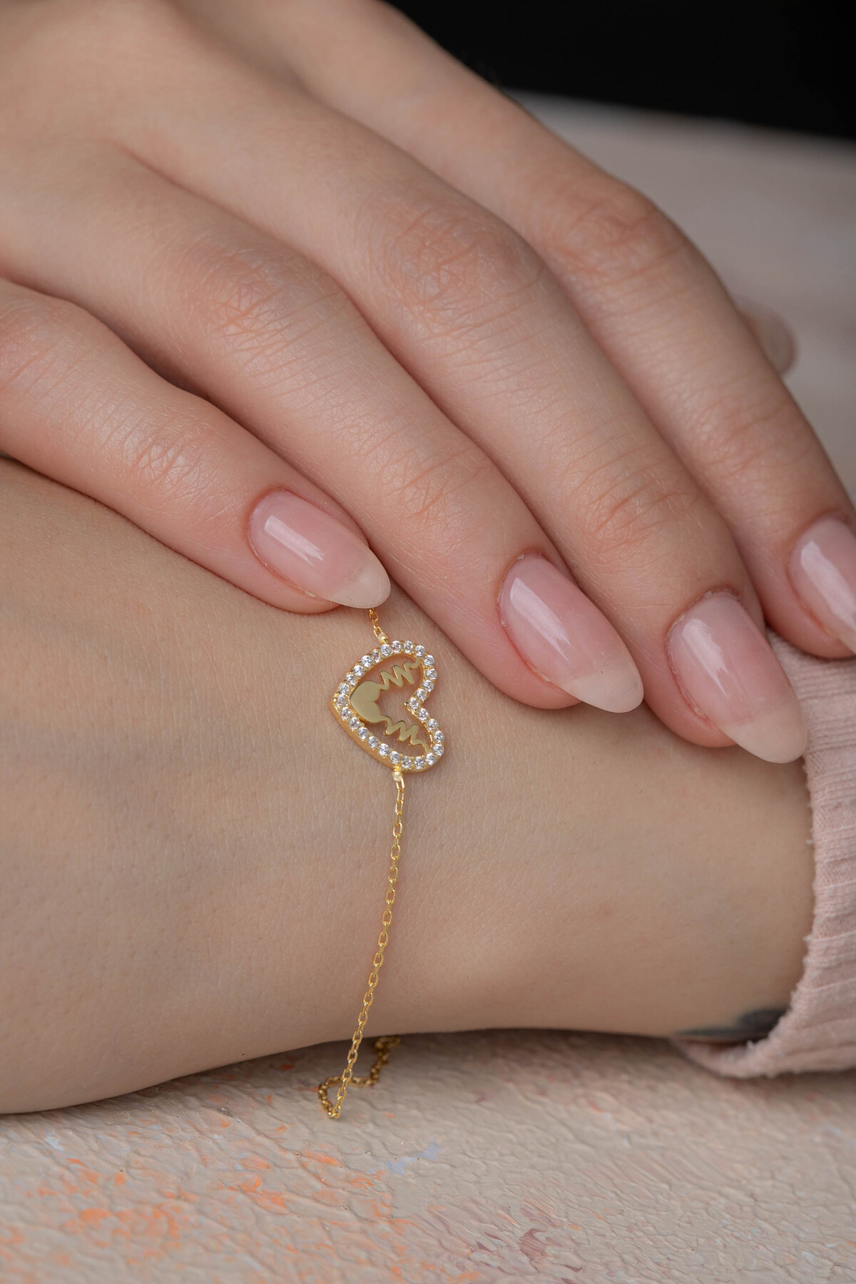 14 Ayar Altın Kalp Bileklik