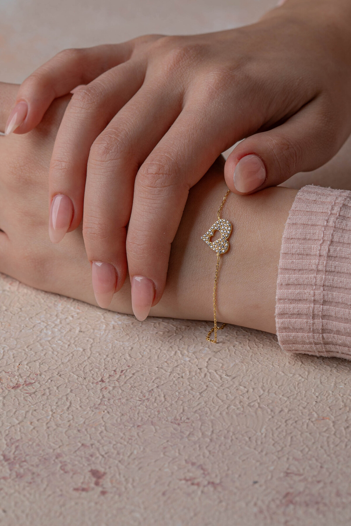 14 Ayar Altın Kalp Bileklik