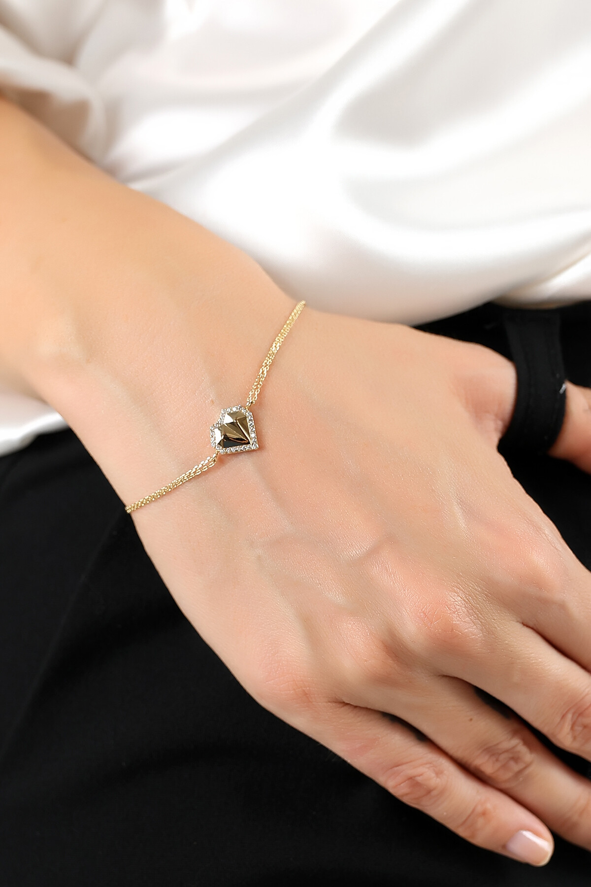 14 Ayar Altın Kalp Bileklik