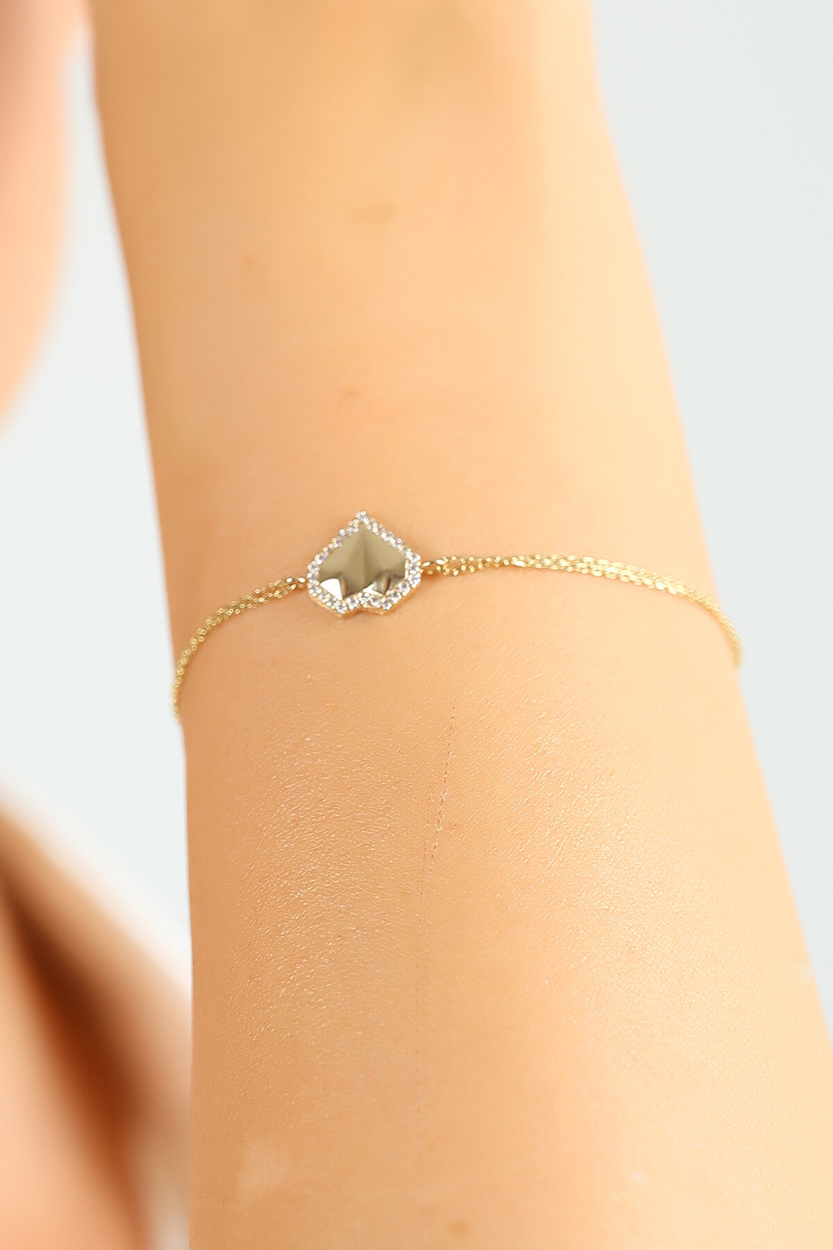 14 Ayar Altın Kalp Bileklik