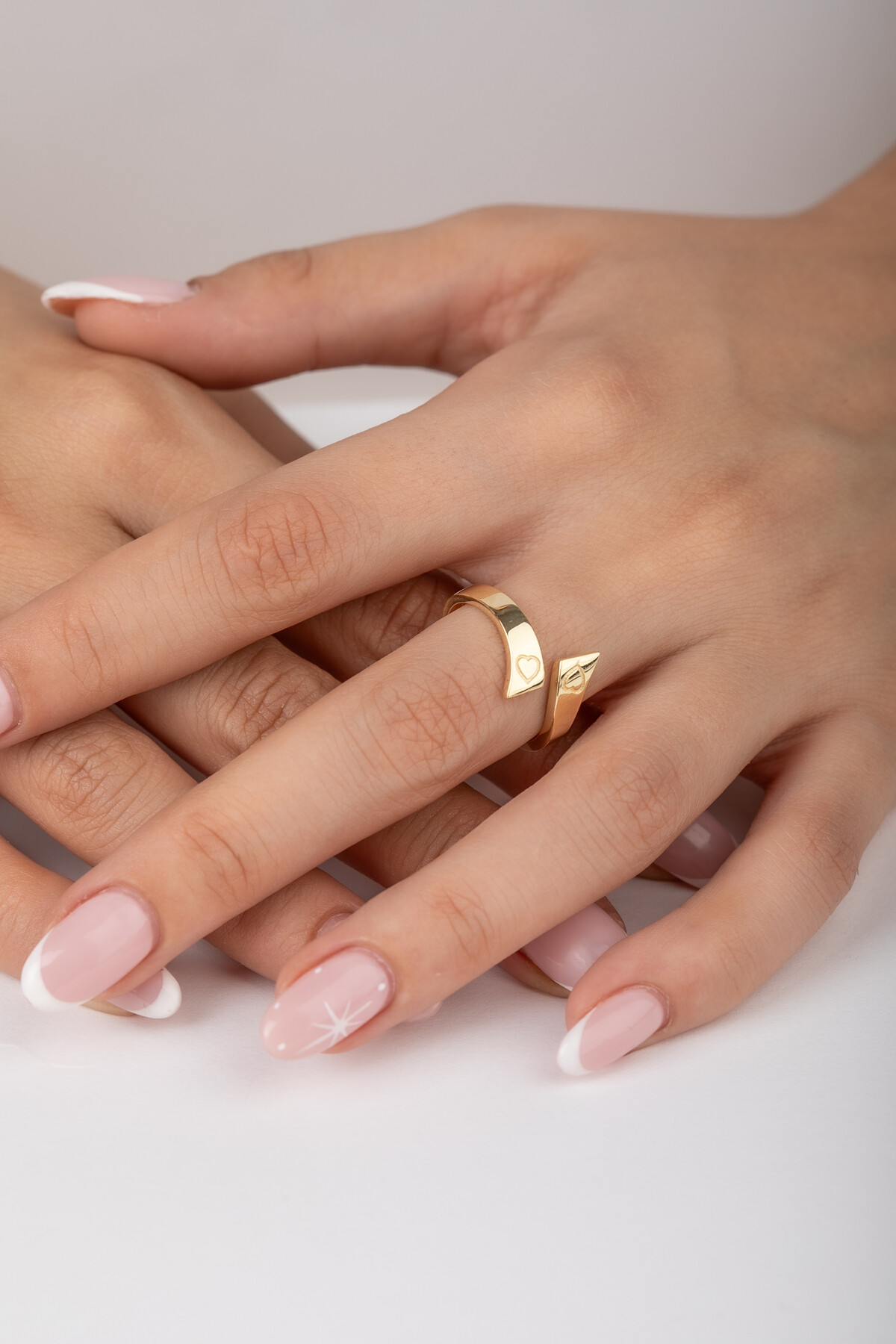 14 Ayar Altın Kalp Figürlü Yüzük