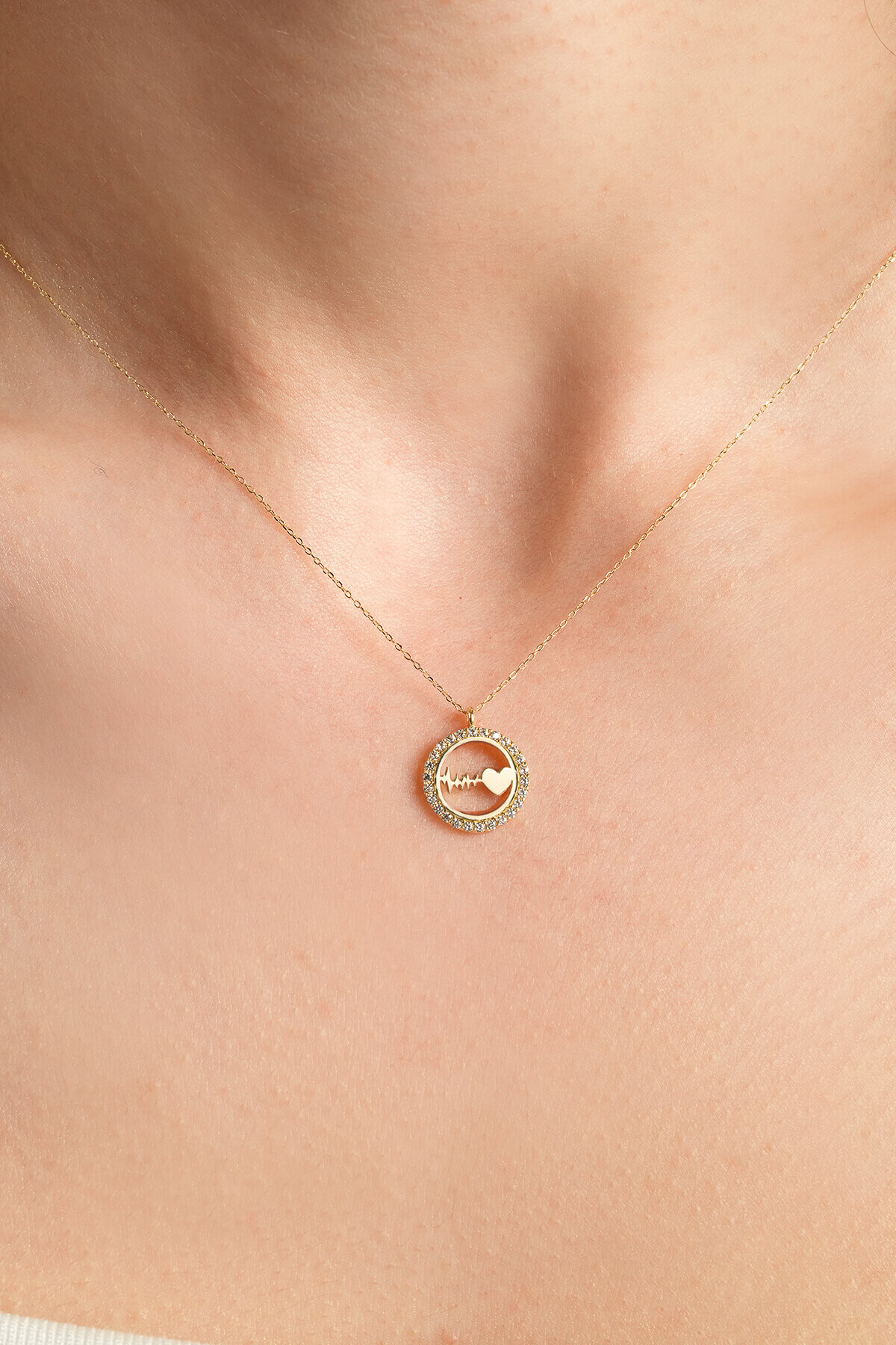 14 Ayar Altın Kalp Ritim Kolye