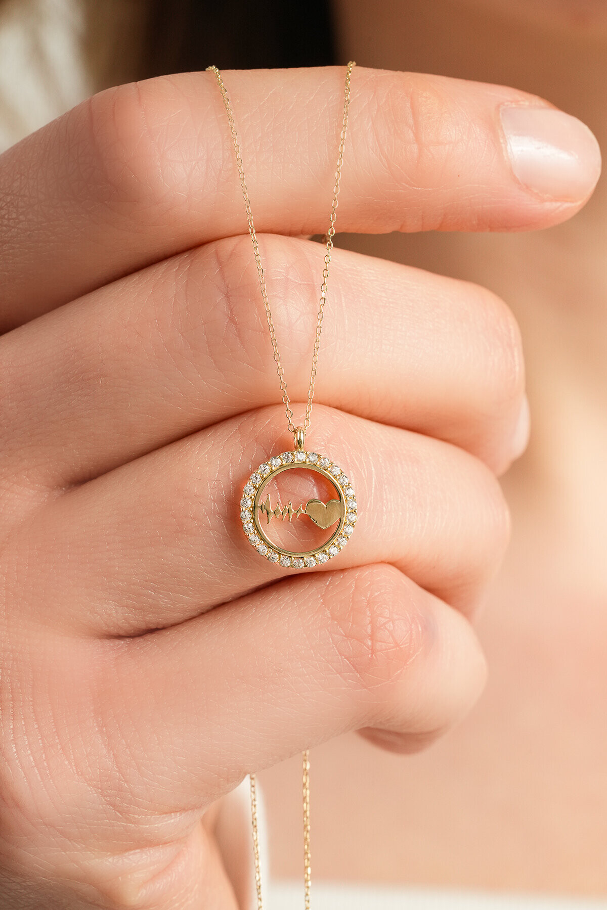 14 Ayar Altın Kalp Ritim Kolye