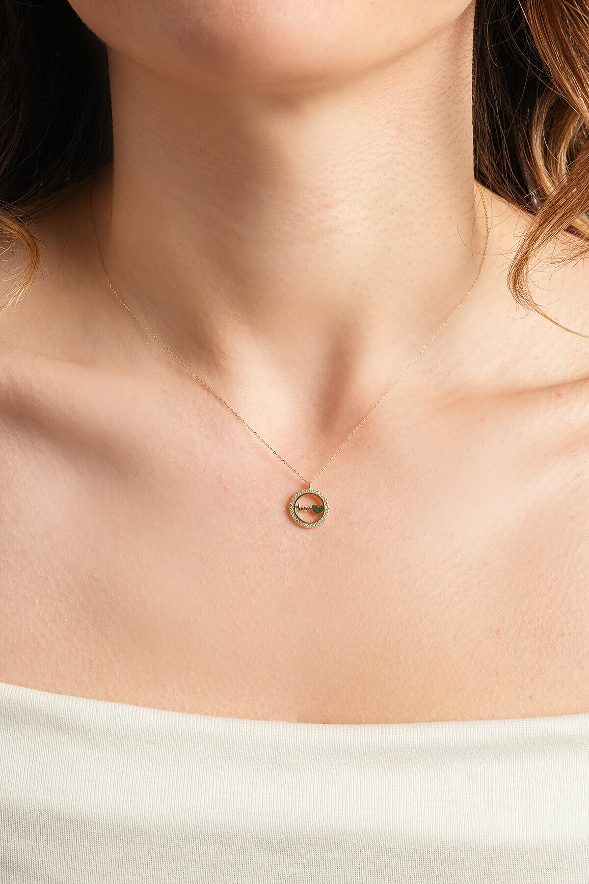 14 Ayar Altın Kalp Ritim Kolye