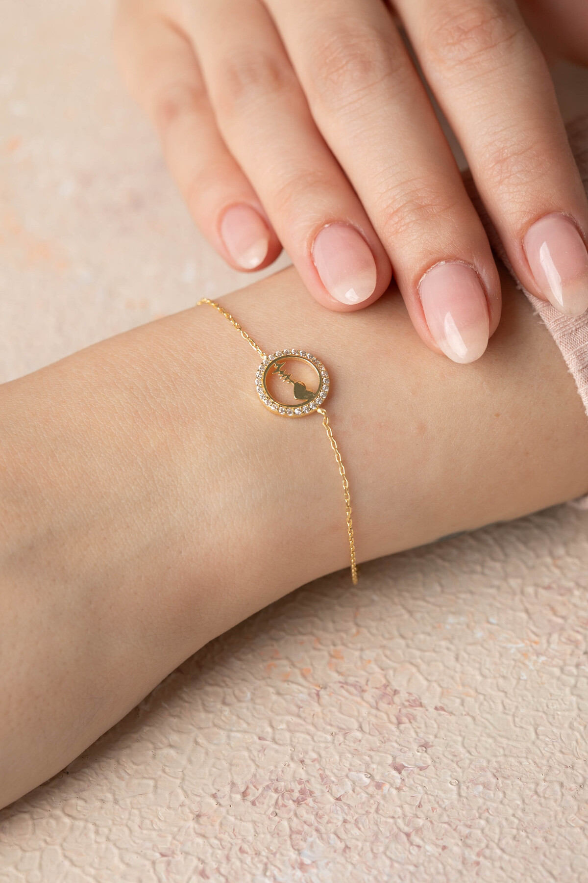 14 Ayar Altın Kalp Ritmi Bileklik