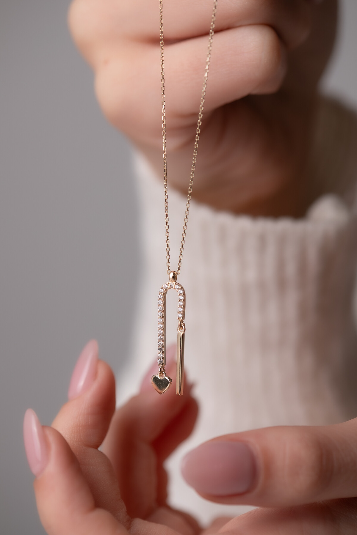 14 Ayar Altın Kalp Sallantılı Kolye