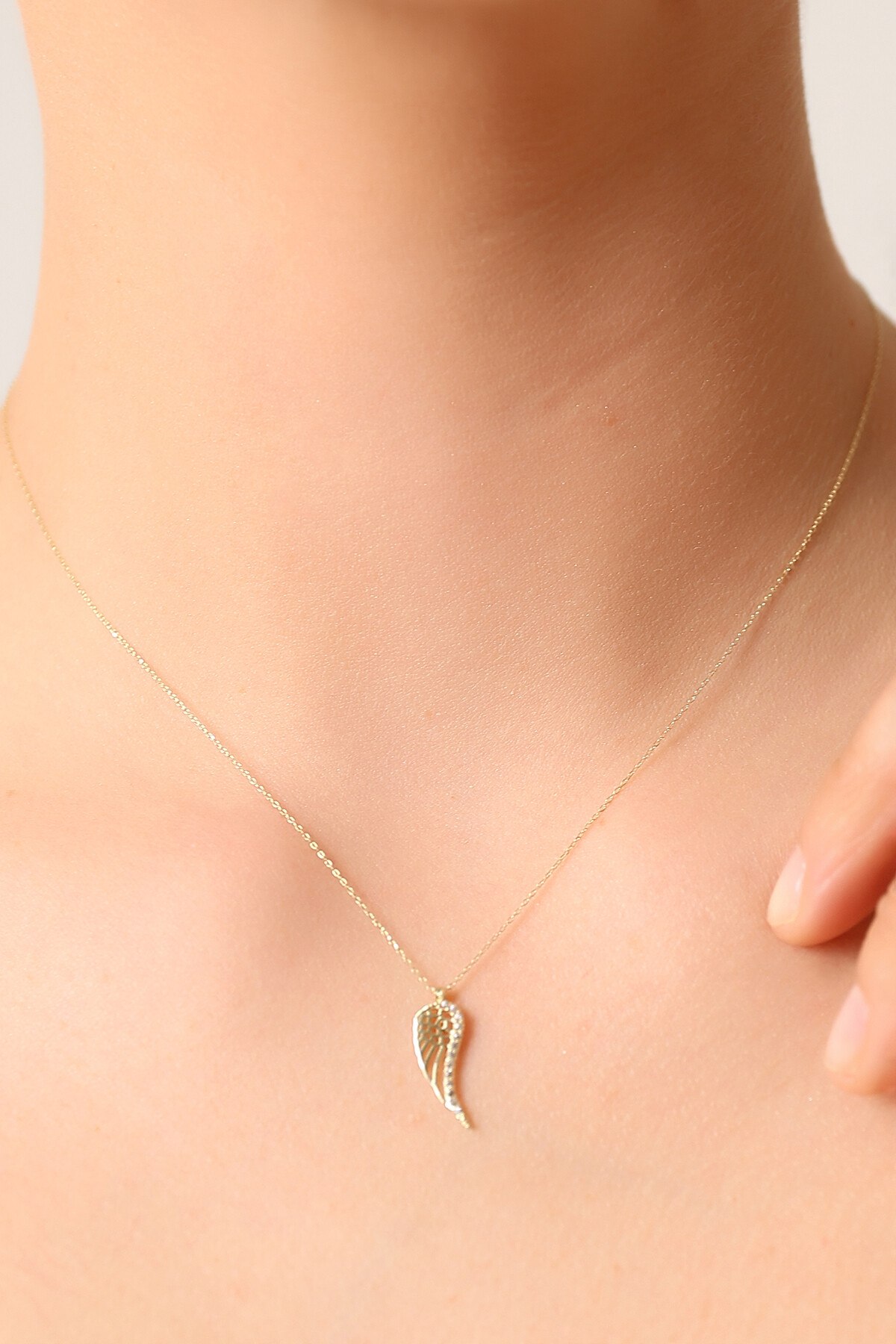 14 Ayar Altın Kanat Kolye