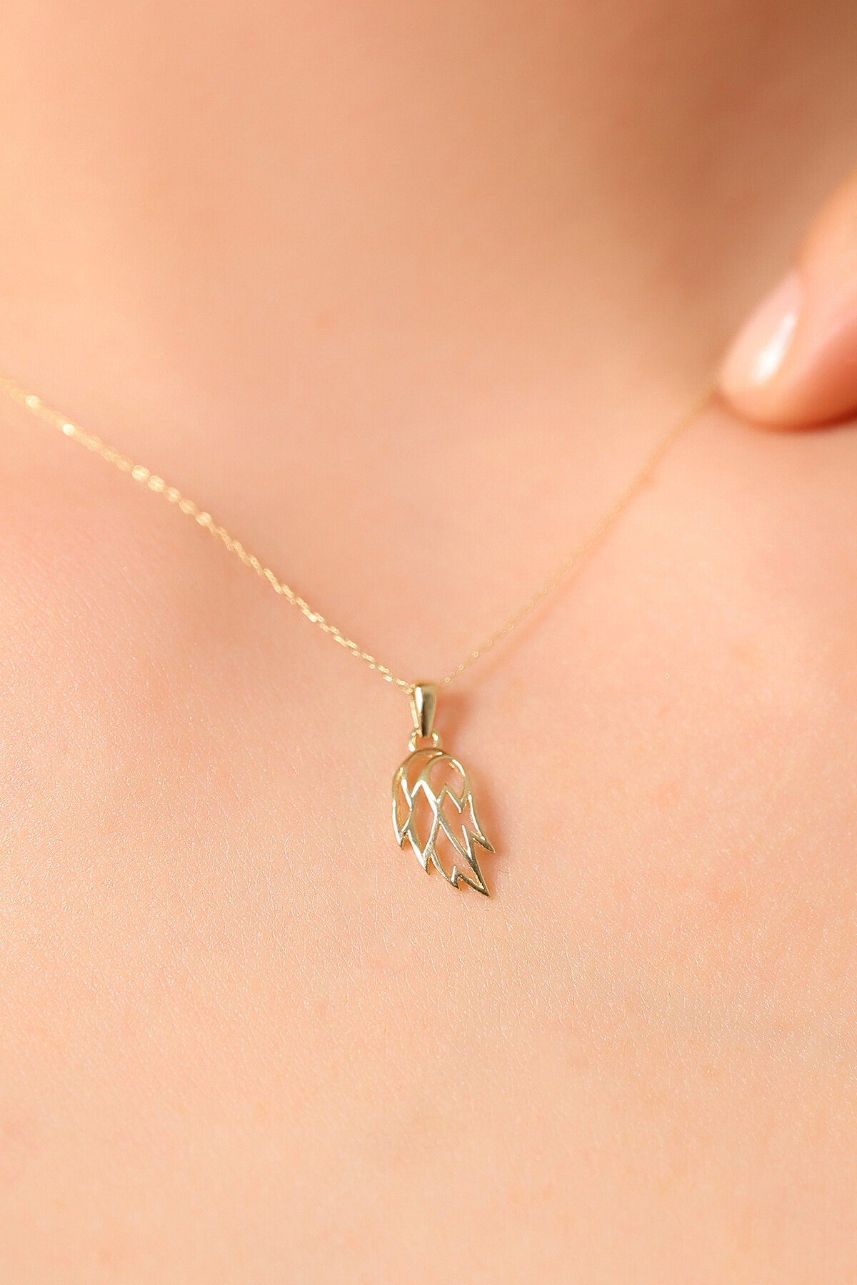 14 Ayar Altın Kanat Kolye