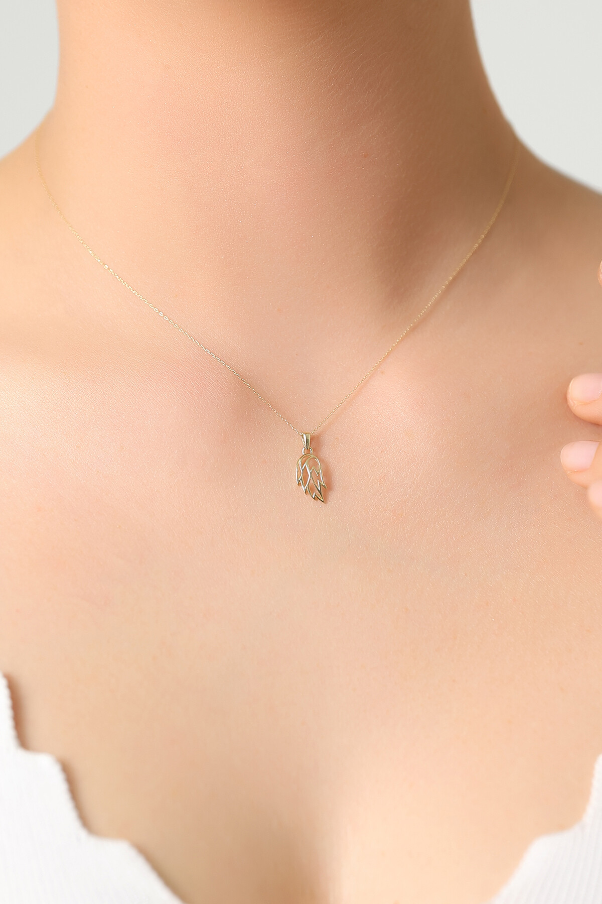 14 Ayar Altın Kanat Kolye