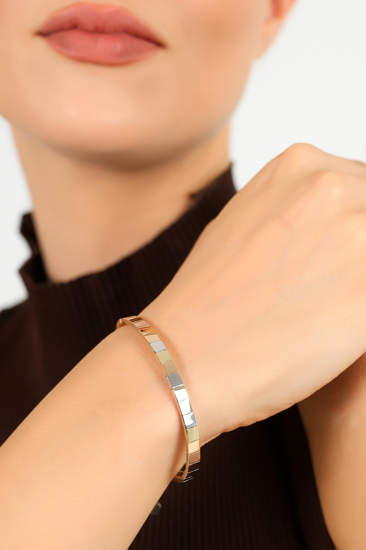 14 Ayar Altın Kare Kelepçe