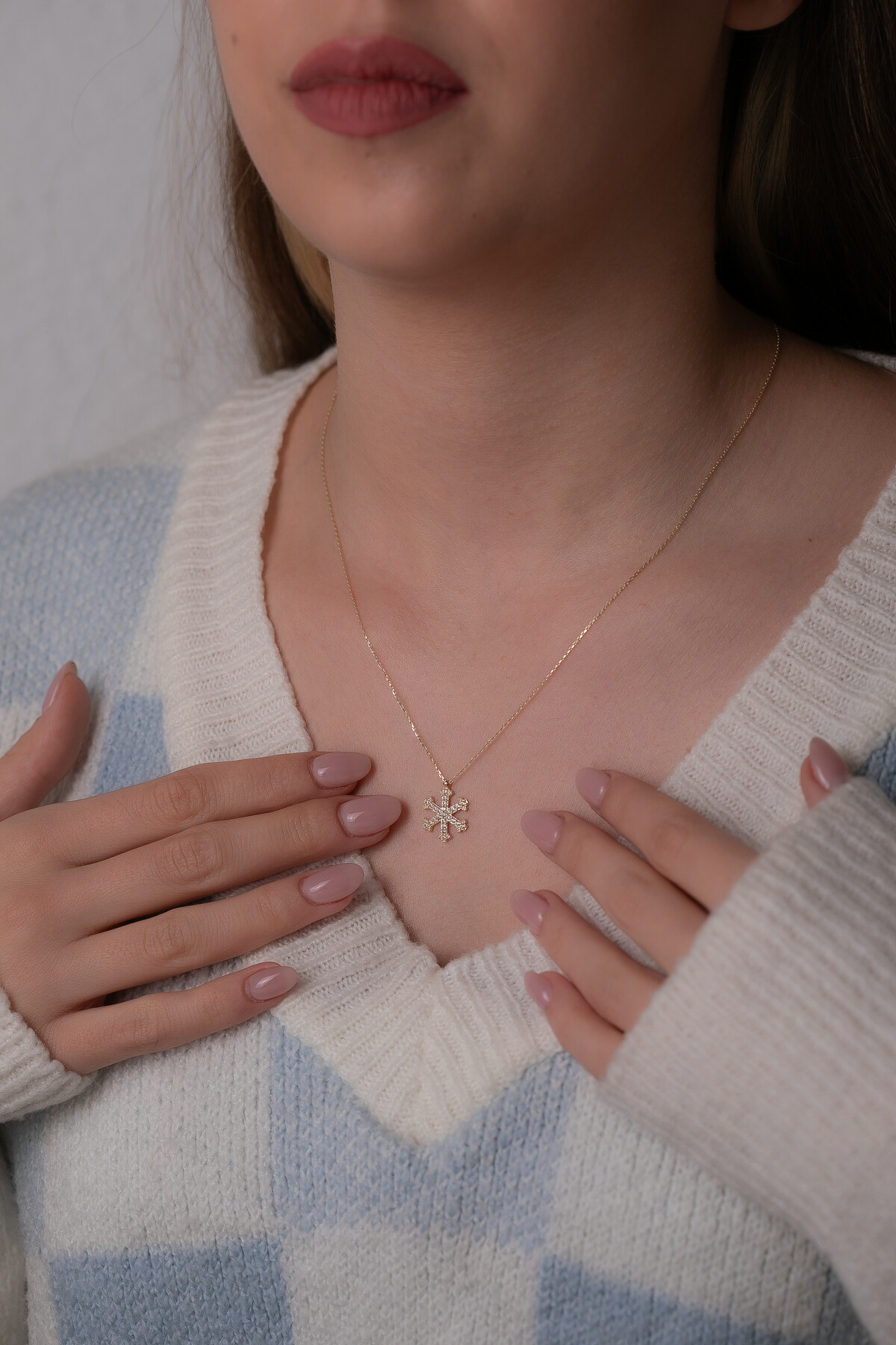 14 Ayar Altın Kartanesi Kolye