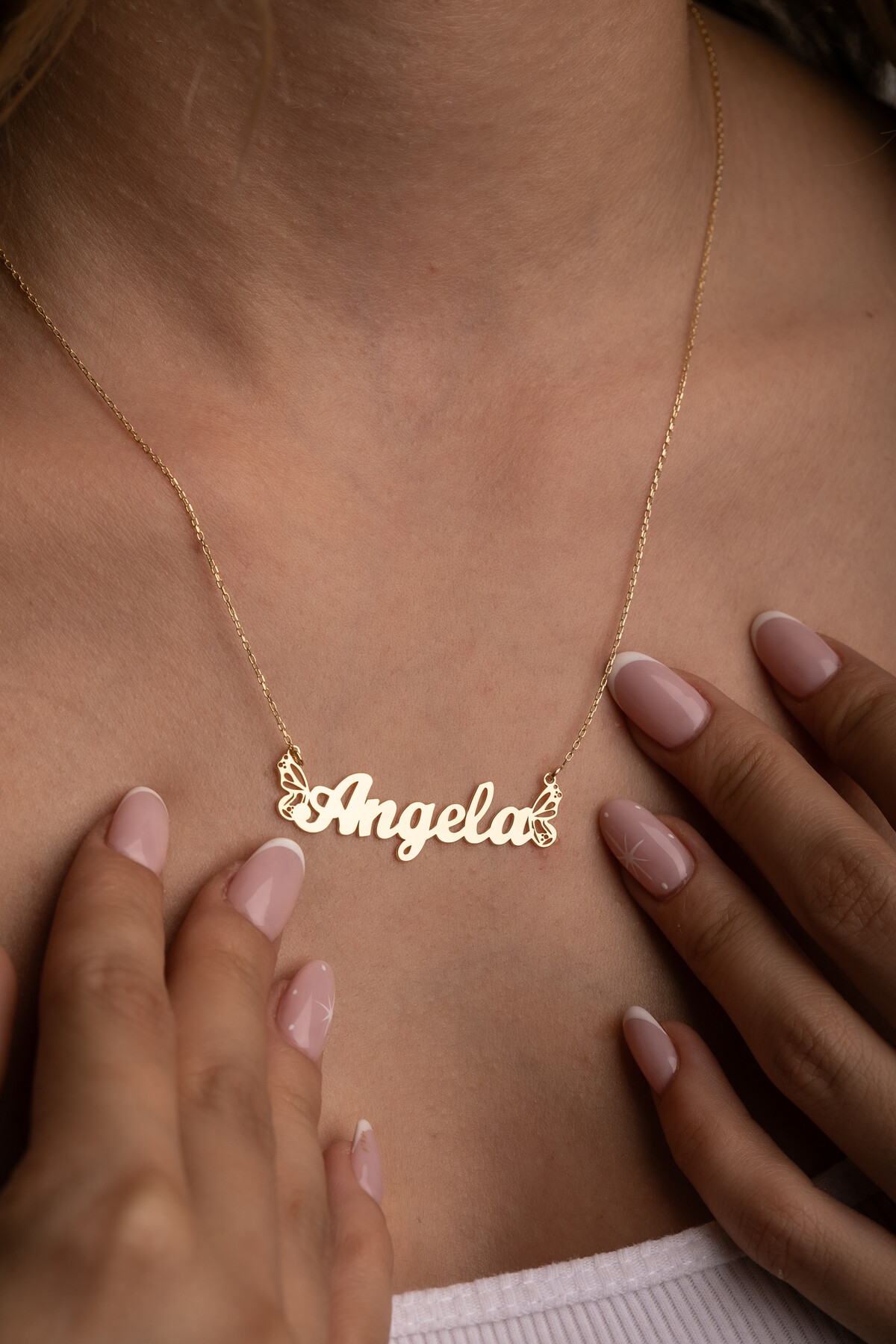 14 Ayar Altın Kelebek İsimli Kolye