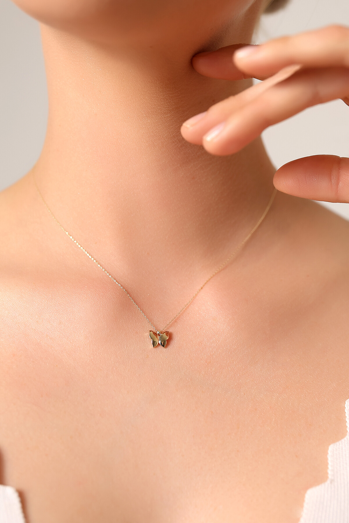14 Ayar Altın Kelebek Kolye