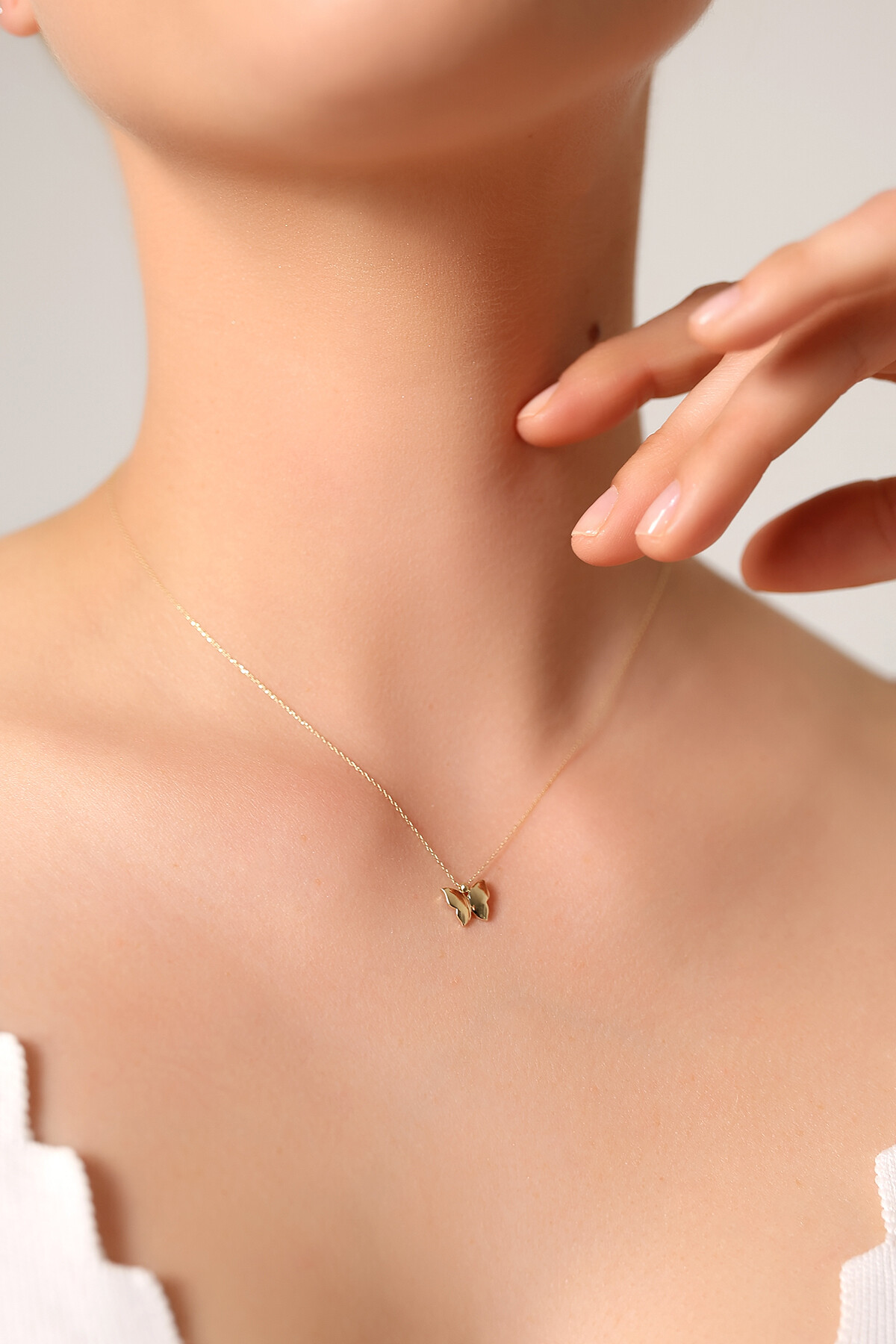 14 Ayar Altın Kelebek Kolye