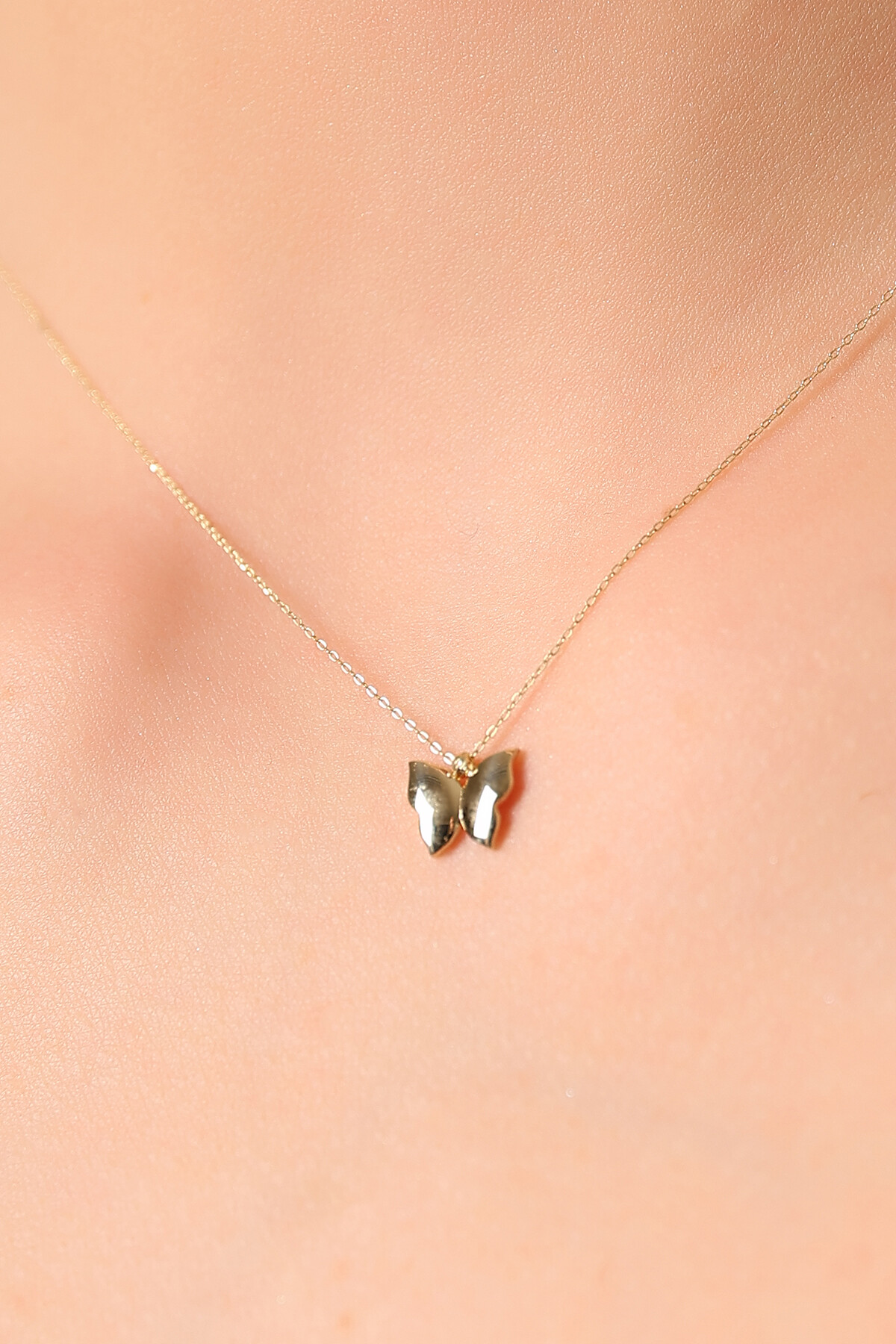 14 Ayar Altın Kelebek Kolye