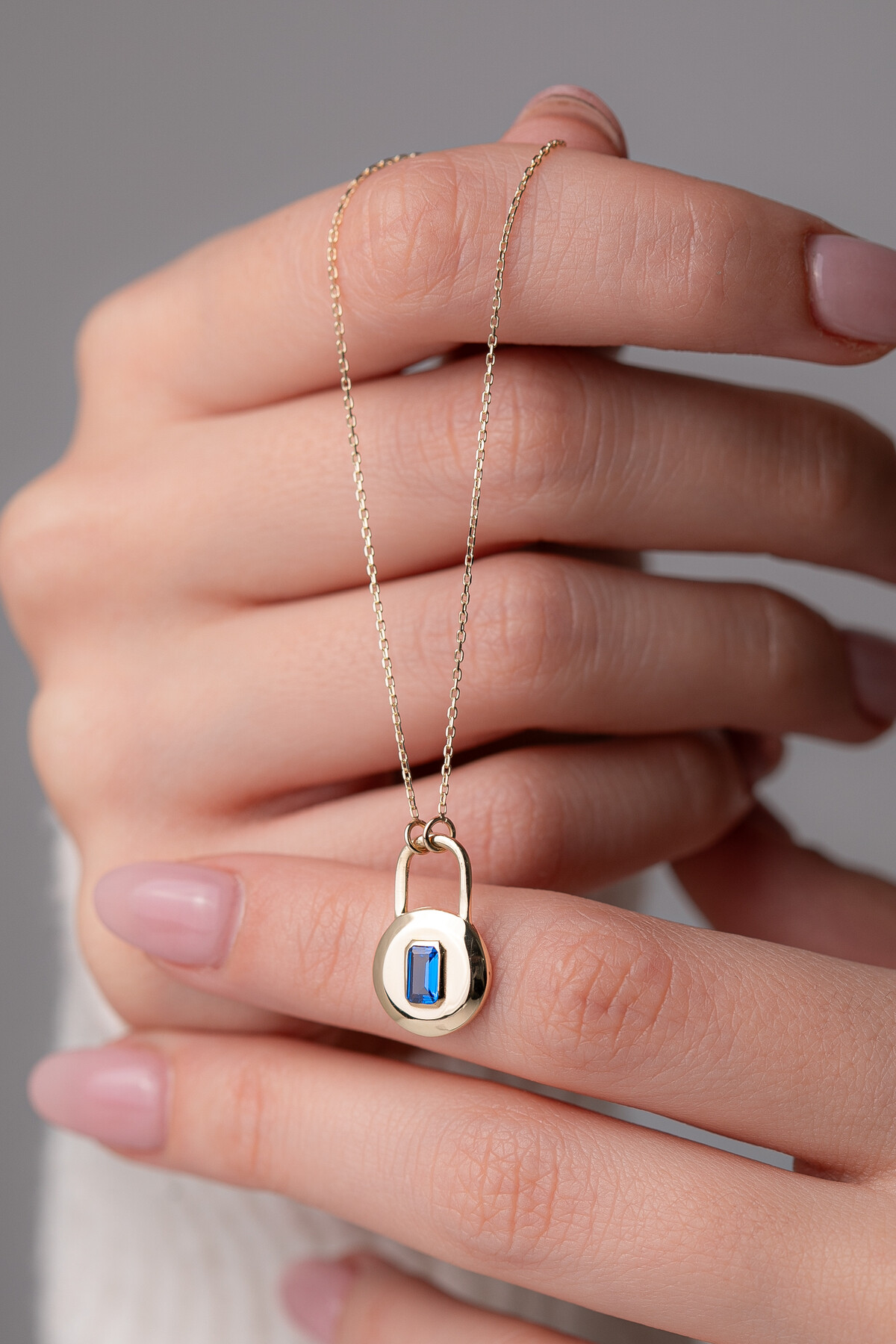 14 Ayar Altın Kilit Kolye